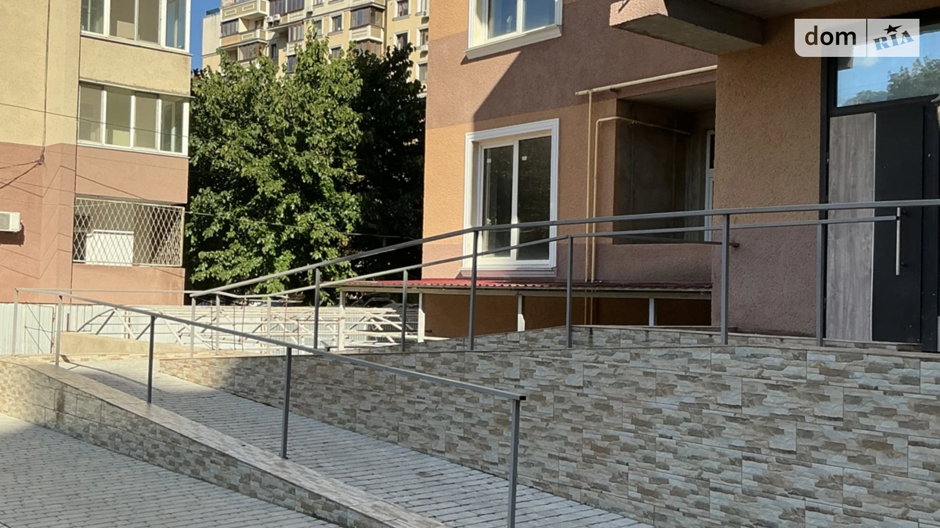 Продается 2-комнатная квартира 80 кв. м в Одессе, ул. Зоопарковая, 8В - фото 2