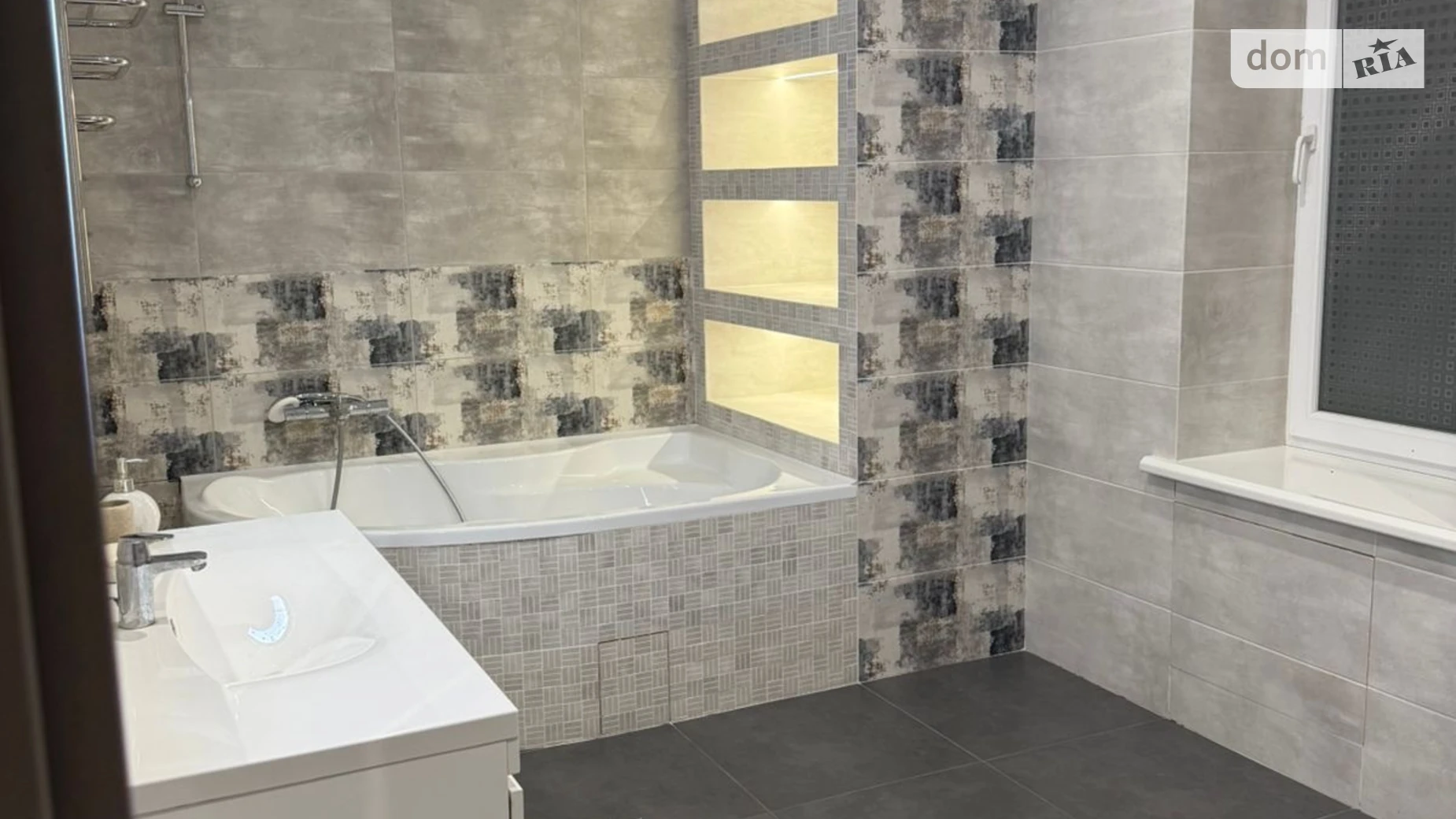 Продается дом на 2 этажа 160 кв. м с беседкой, цена: 175000 $ - фото 5