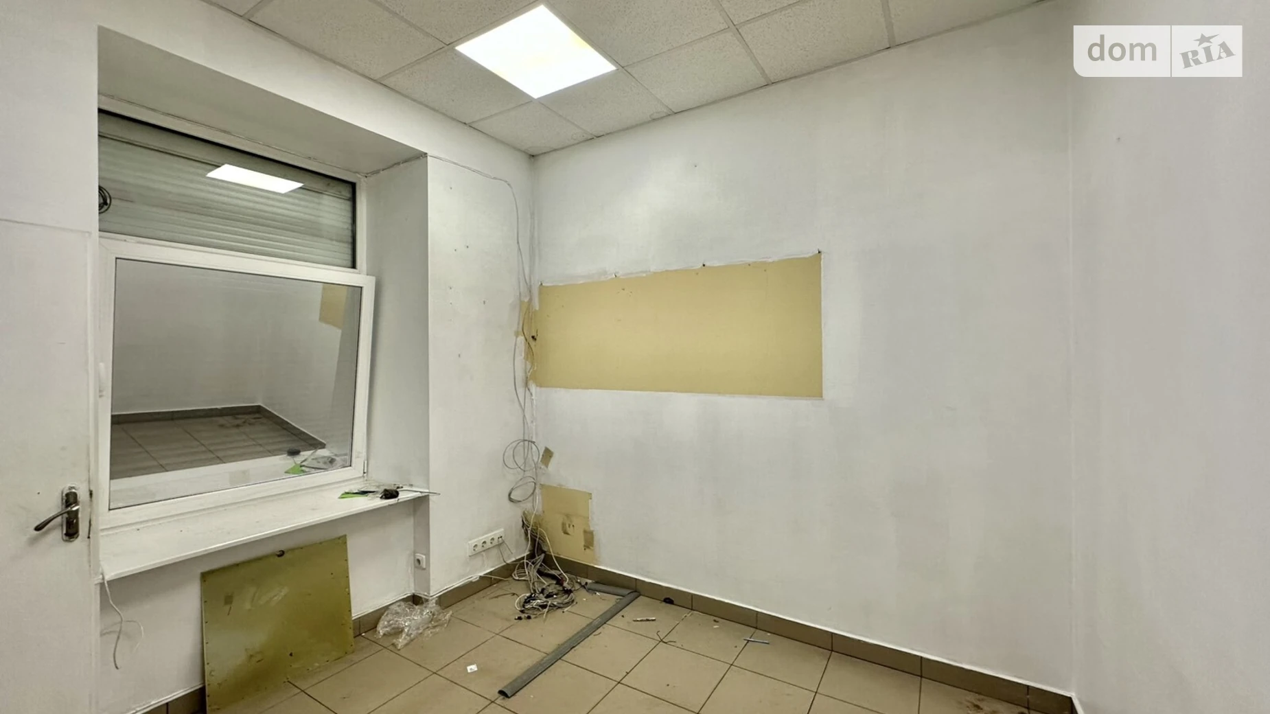 Сдается в аренду офис 53 кв. м в бизнес-центре, цена: 1200 грн - фото 2