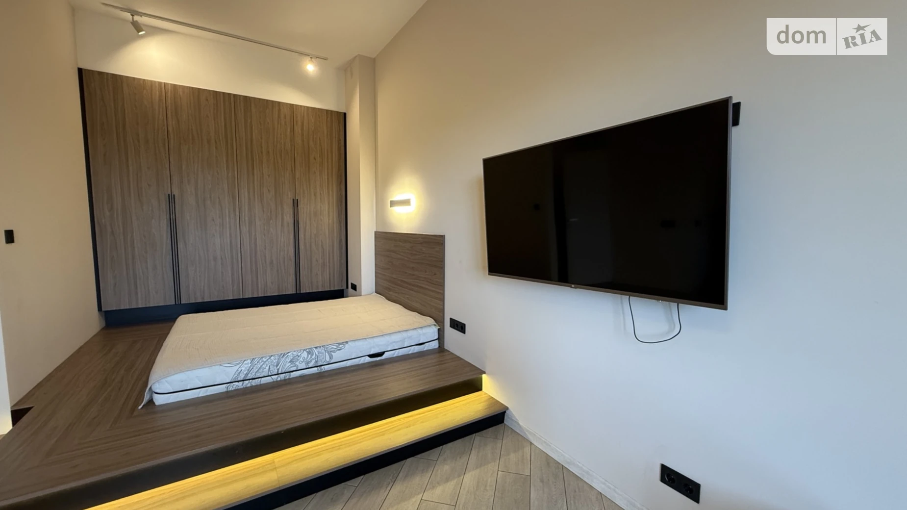 Сдается в аренду 1-комнатная квартира 52 кв. м в Одессе, пер. Ониловой, 16 - фото 3