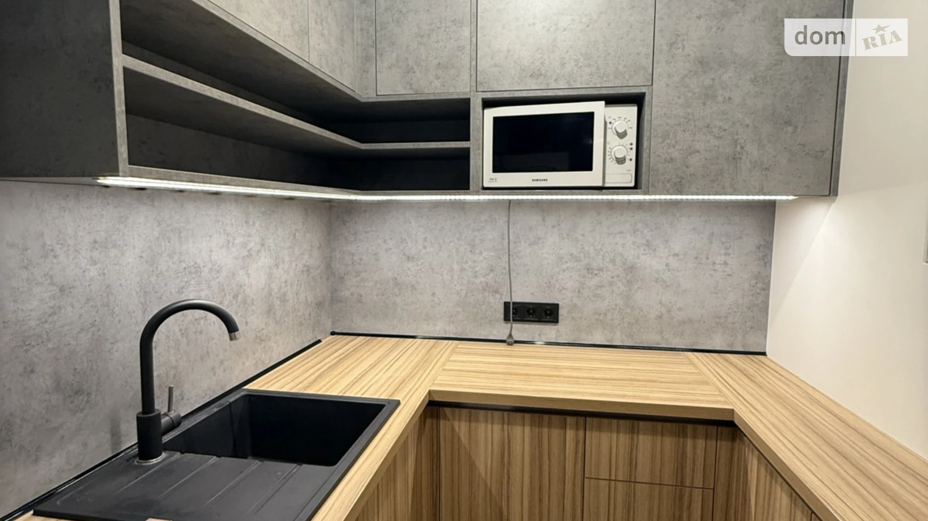 Сдается в аренду офис 120 кв. м в бизнес-центре, цена: 1500 $ - фото 5