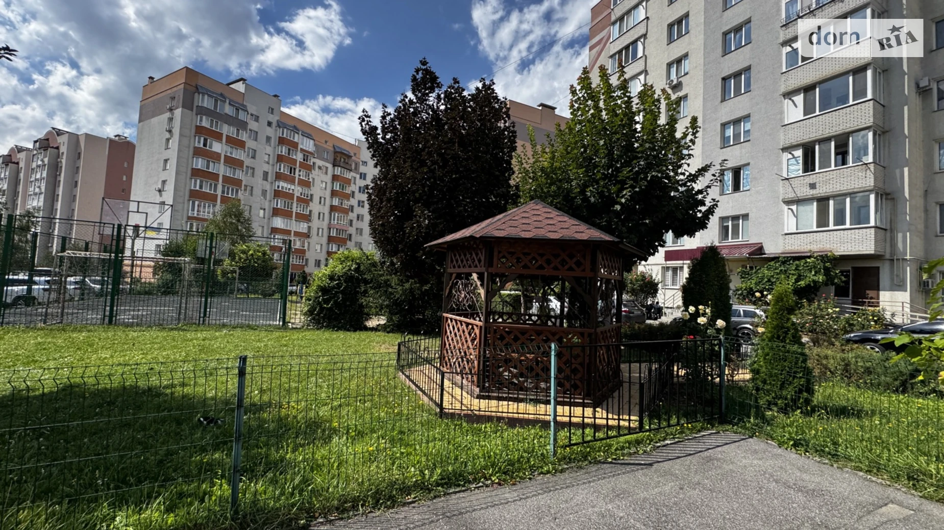 Продается 3-комнатная квартира 80 кв. м в Виннице, ул. Зодчих, 7 - фото 2