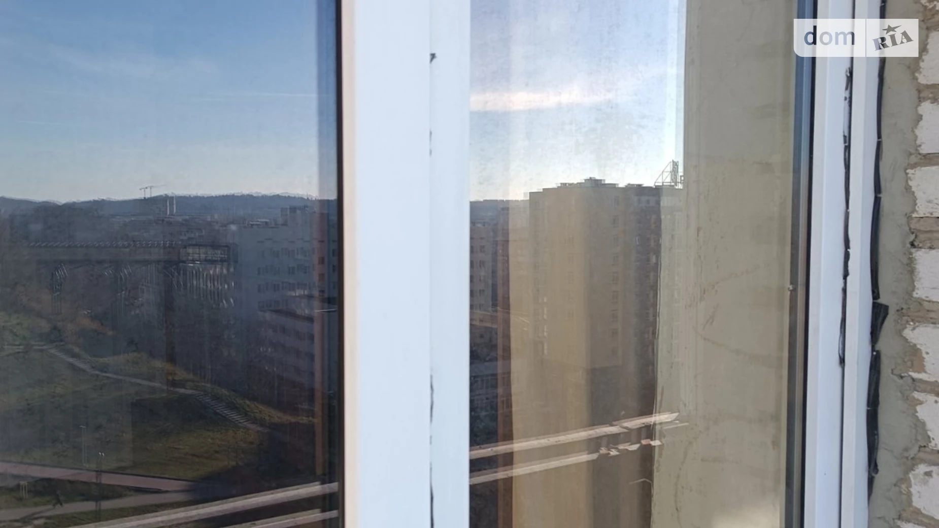 Продается 3-комнатная квартира 67.4 кв. м в Львове, ул. Миколайчука, 4 - фото 2