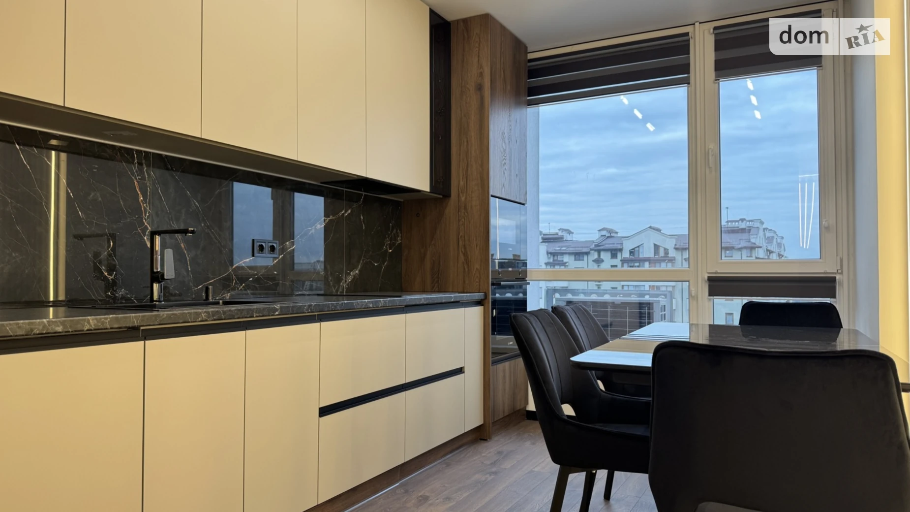 Продается 2-комнатная квартира 62 кв. м в Ивано-Франковске, бул. Южный - фото 4