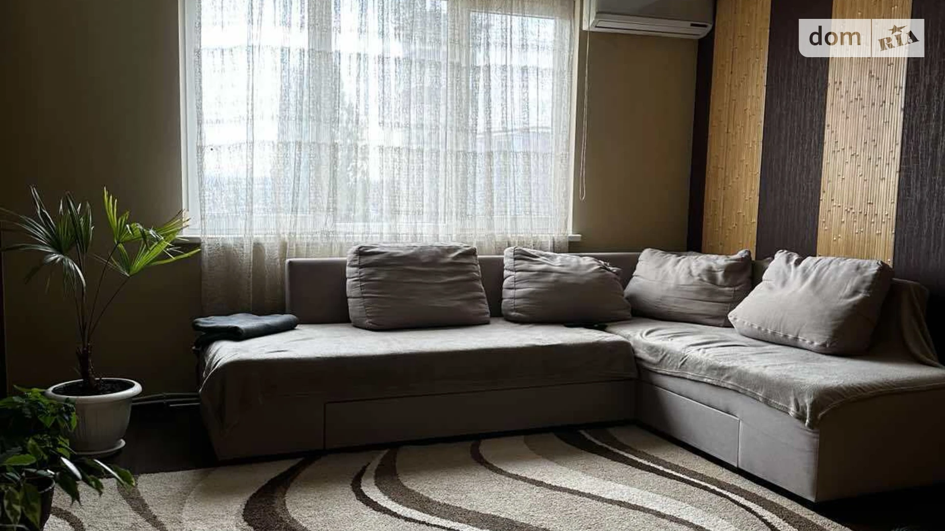 Продается 3-комнатная квартира 72 кв. м в Ужгороде, ул. Свободы Генерала, 5 - фото 2