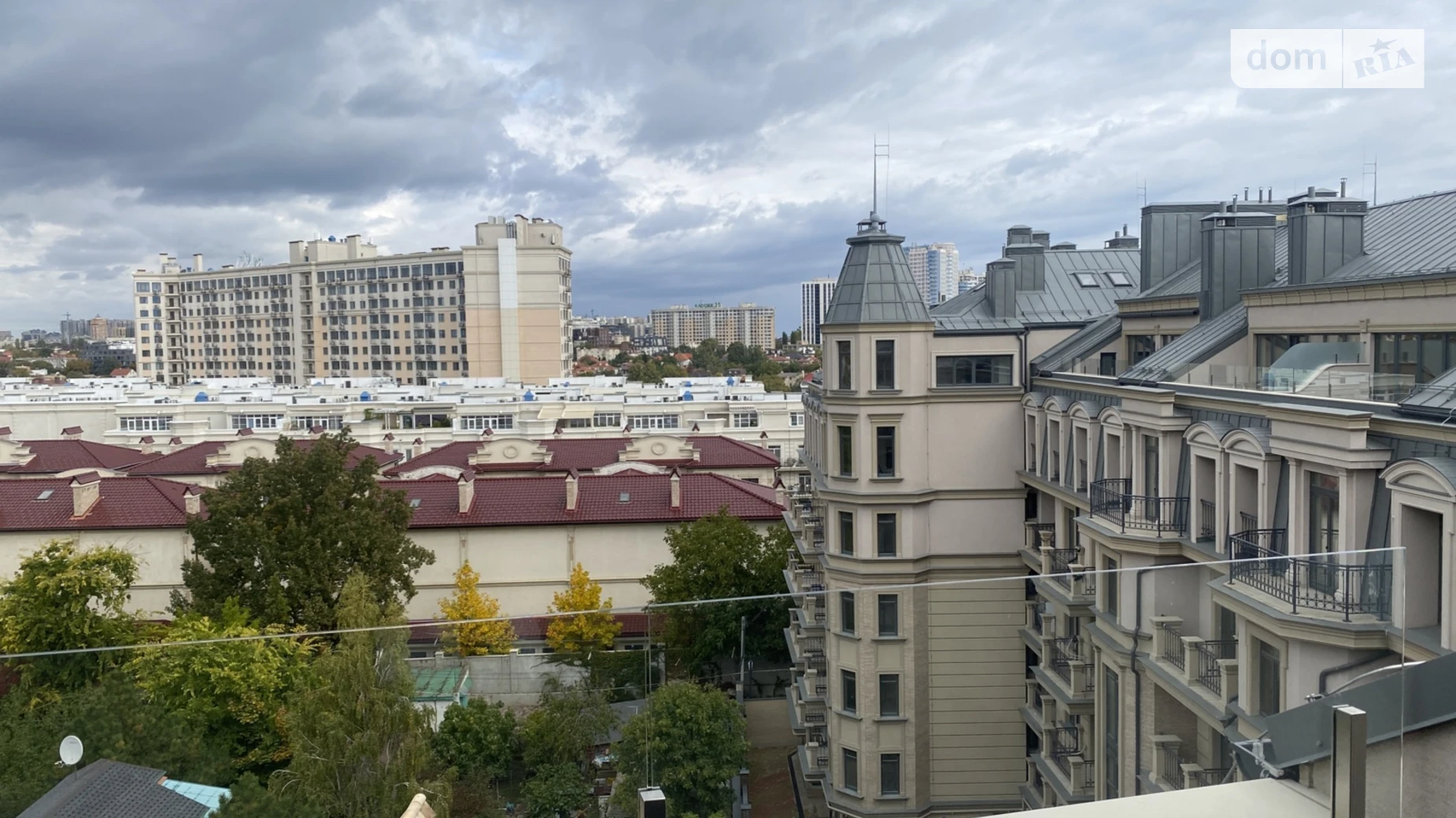 Продается 3-комнатная квартира 90 кв. м в Одессе, Фонтанская дор., 62К - фото 2