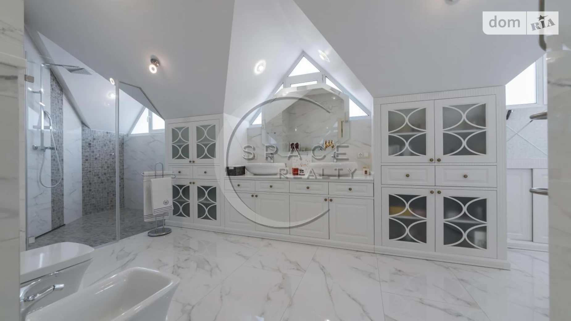 Сдается в аренду дом на 3 этажа 750 кв. м с мебелью, цена: 7000 $ - фото 4