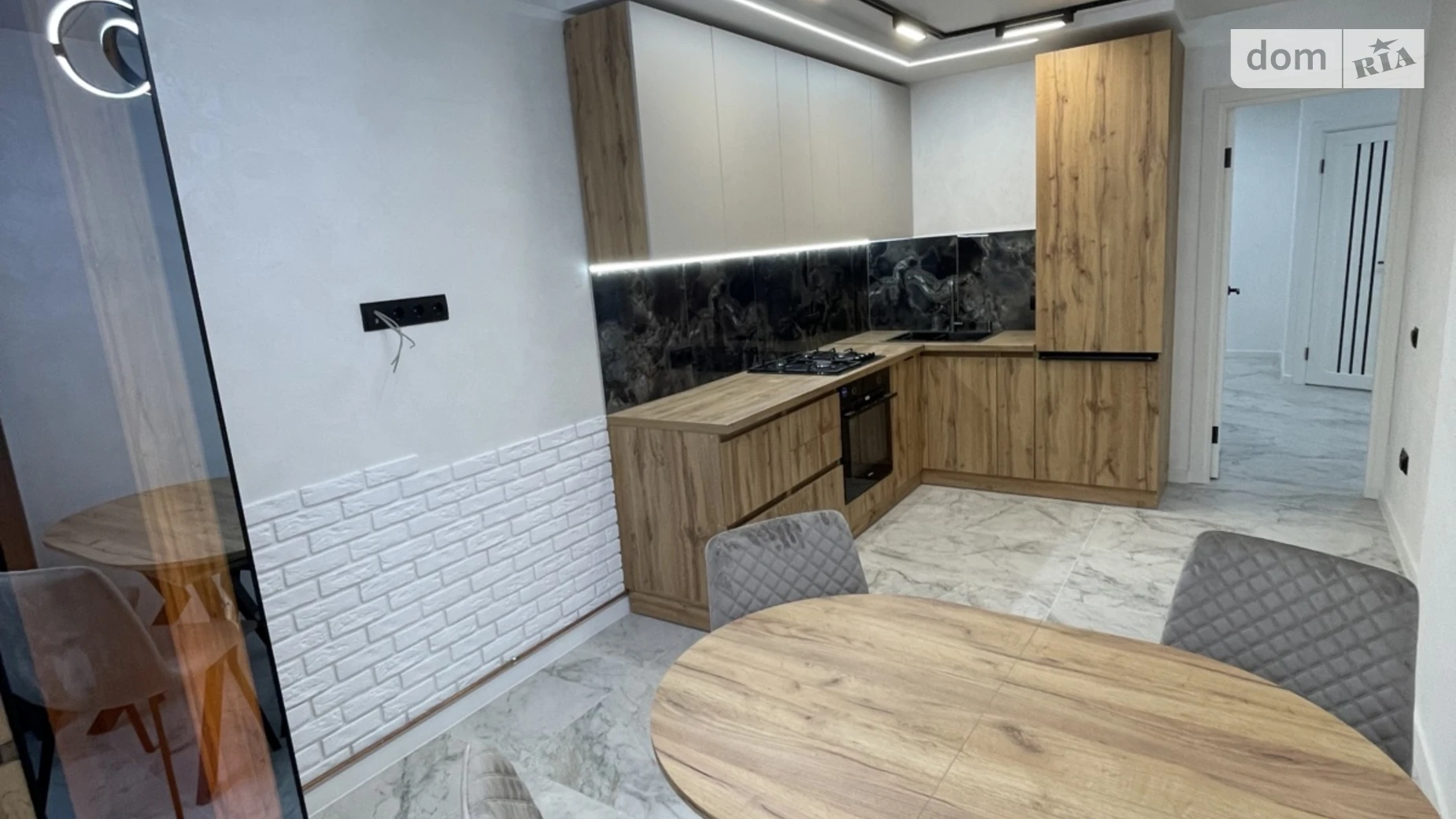 2-комнатная квартира 70 кв. м в Тернополе, просп. Злуки, 7 - фото 3