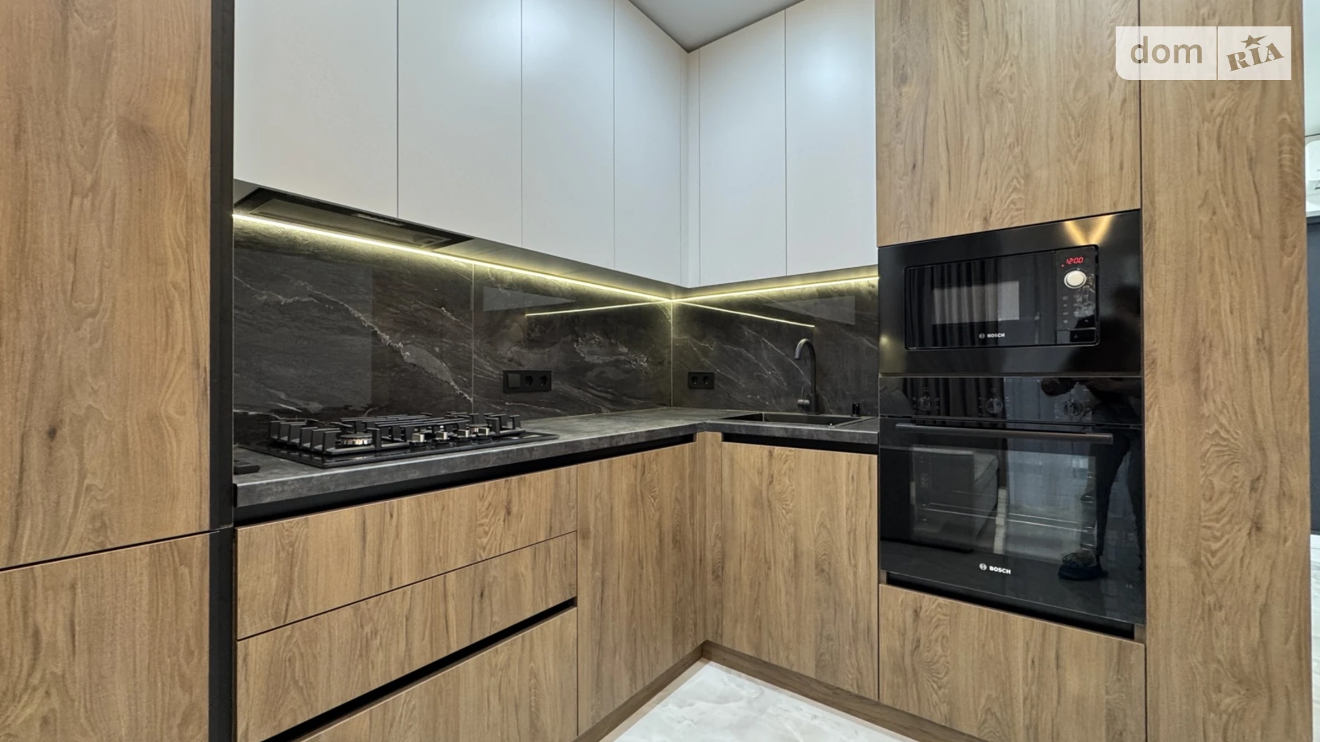 Продается 1-комнатная квартира 41 кв. м в Ивано-Франковске, ул. Юліана Пелеша(Крайковского) - фото 4