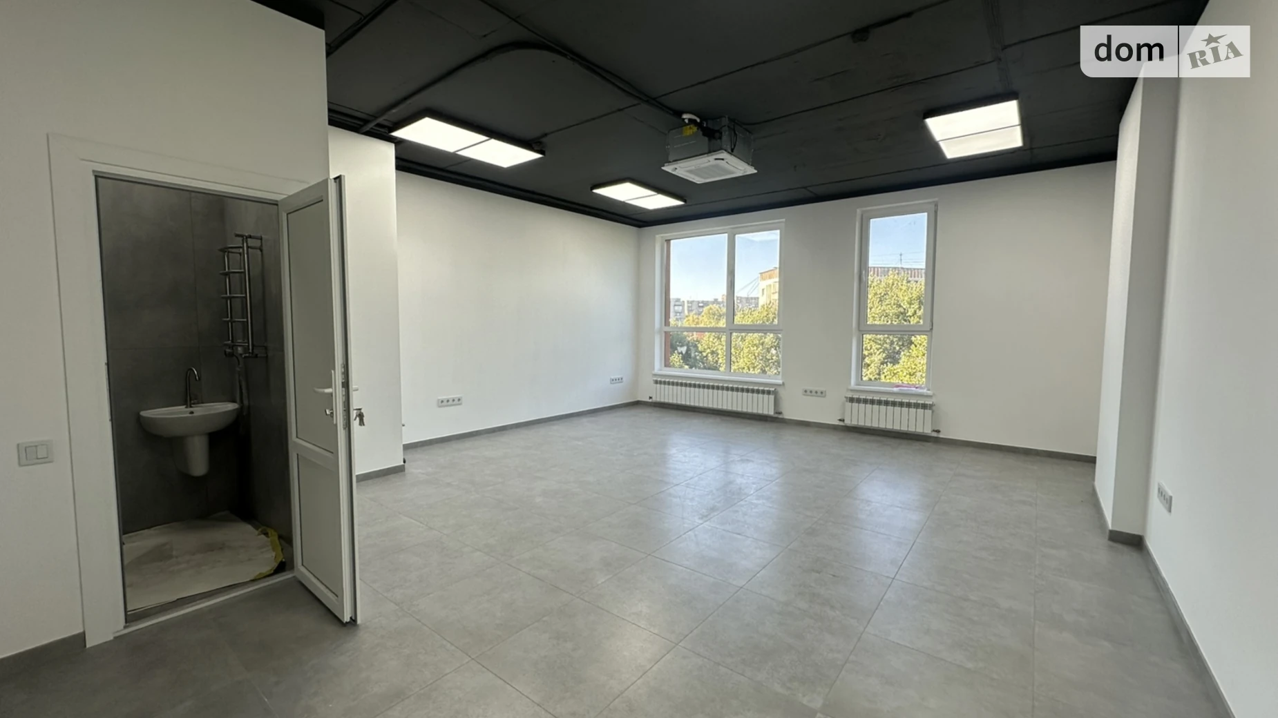 Сдается в аренду офис 47 кв. м в бизнес-центре, цена: 11750 грн - фото 3