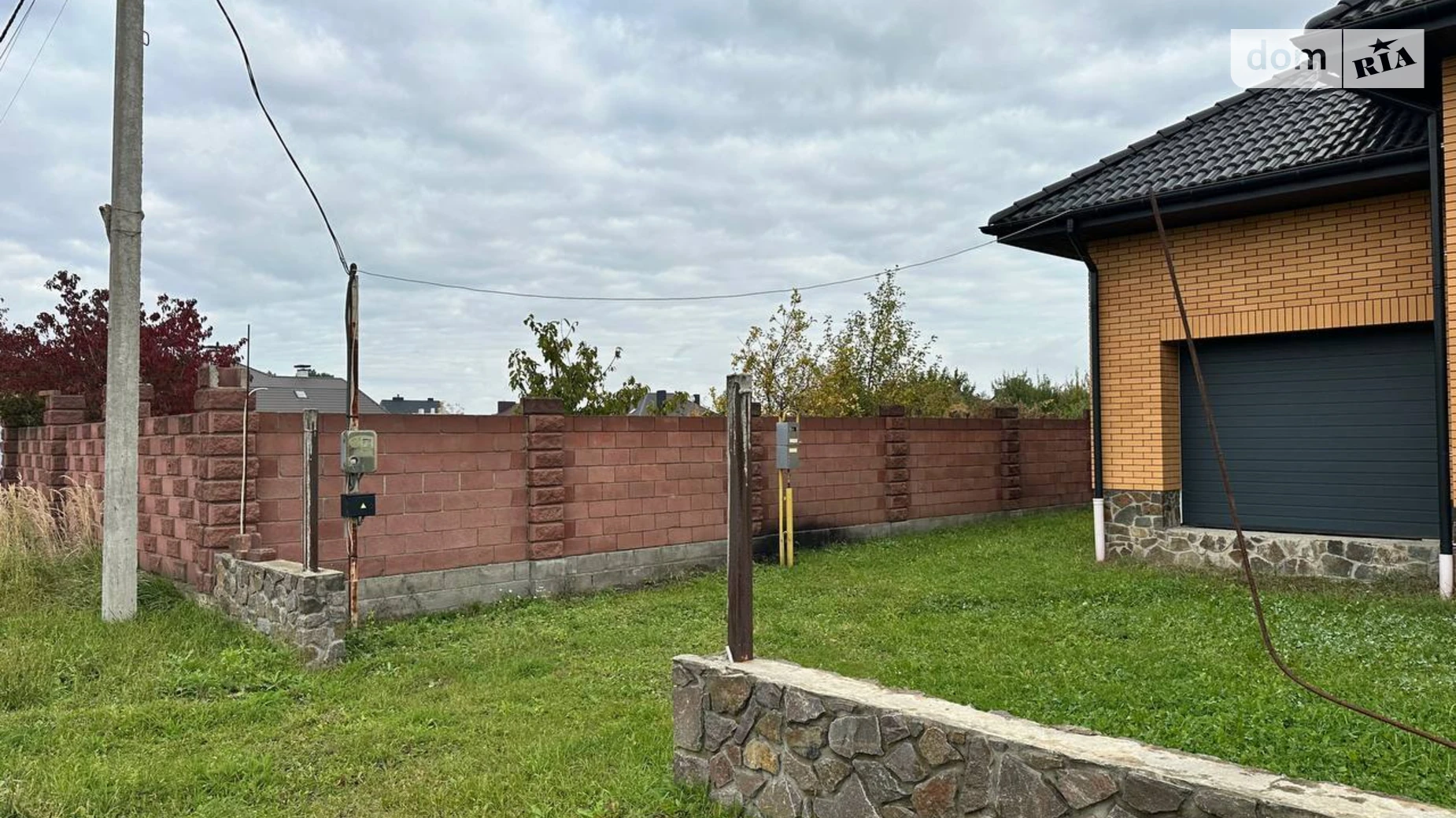 Продается дом на 2 этажа 200 кв. м с камином, цена: 180000 $ - фото 4