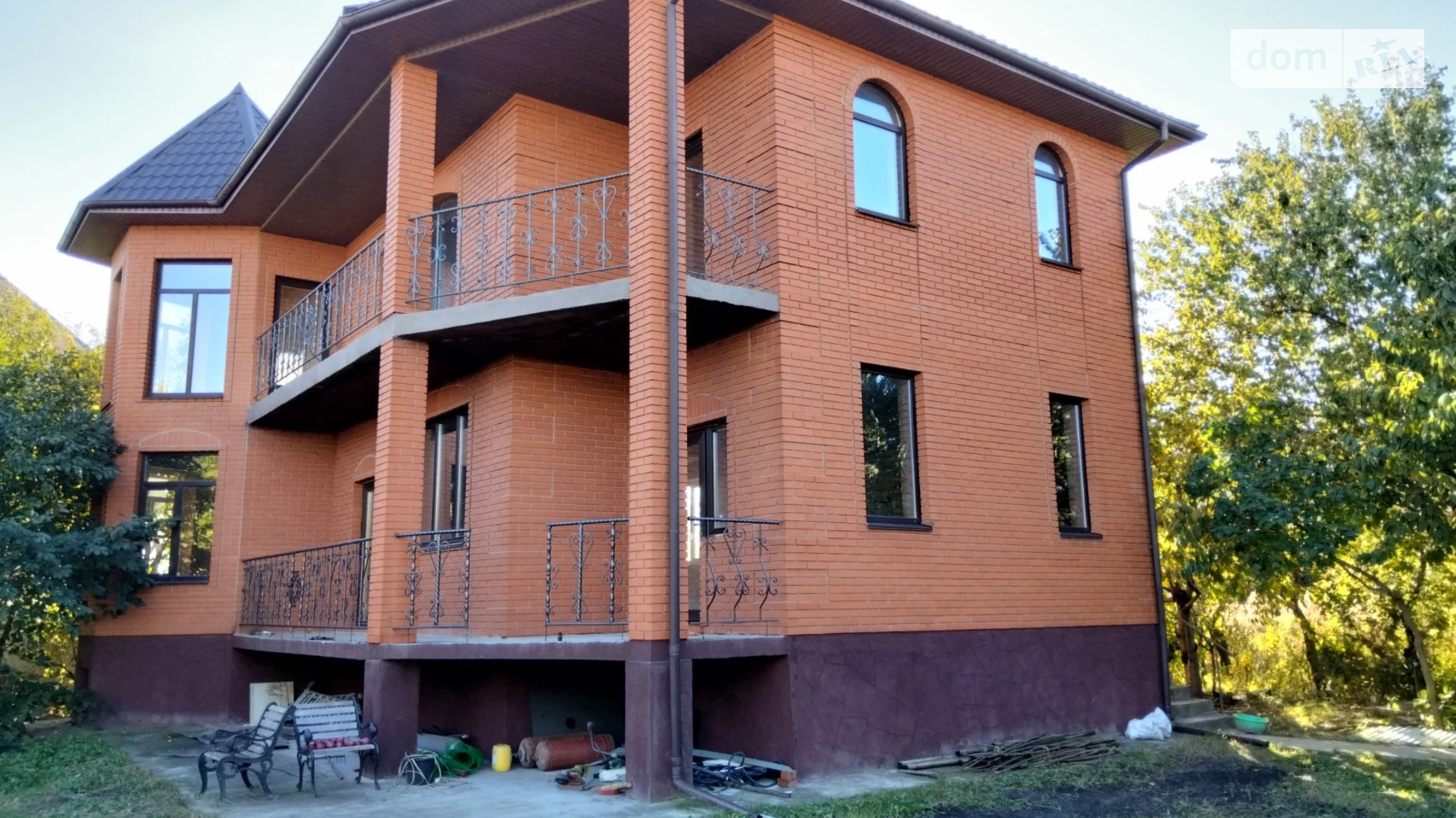 Продается дом на 3 этажа 260 кв. м с гаражом, цена: 278000 $ - фото 3