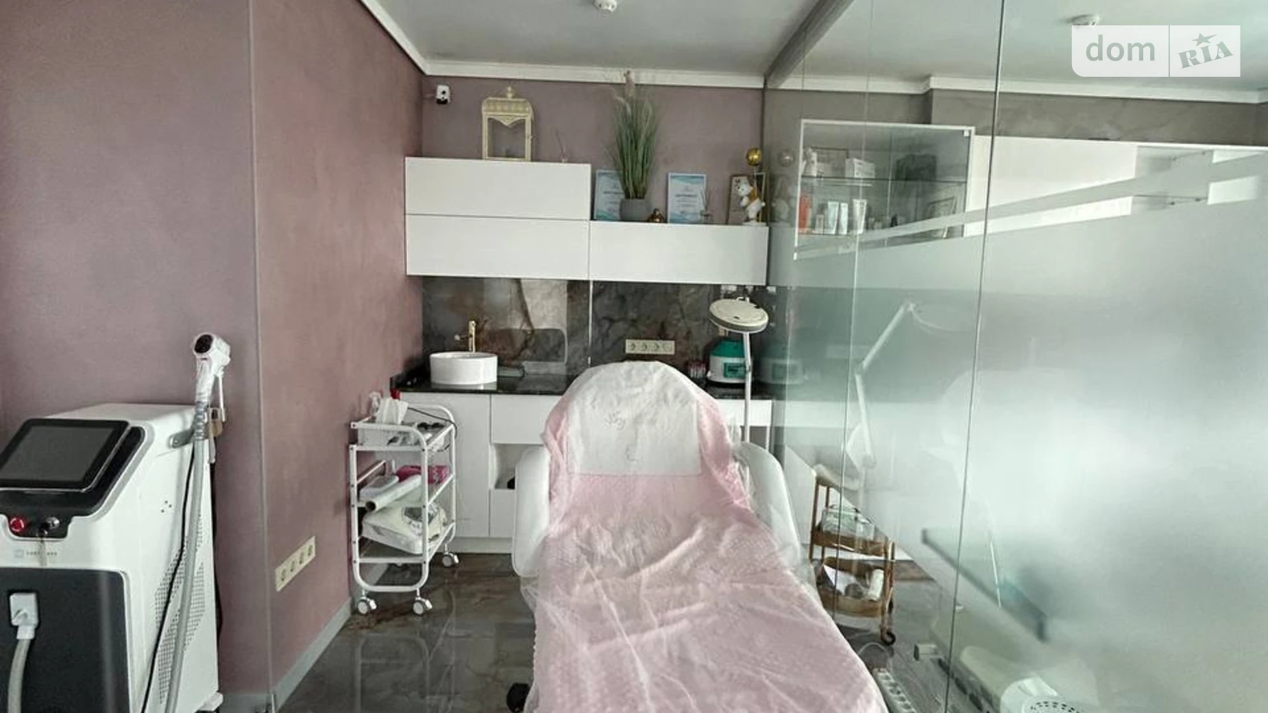 Сдается в аренду помещения свободного назначения 150 кв. м в 35-этажном здании, цена: 2500 $ - фото 4