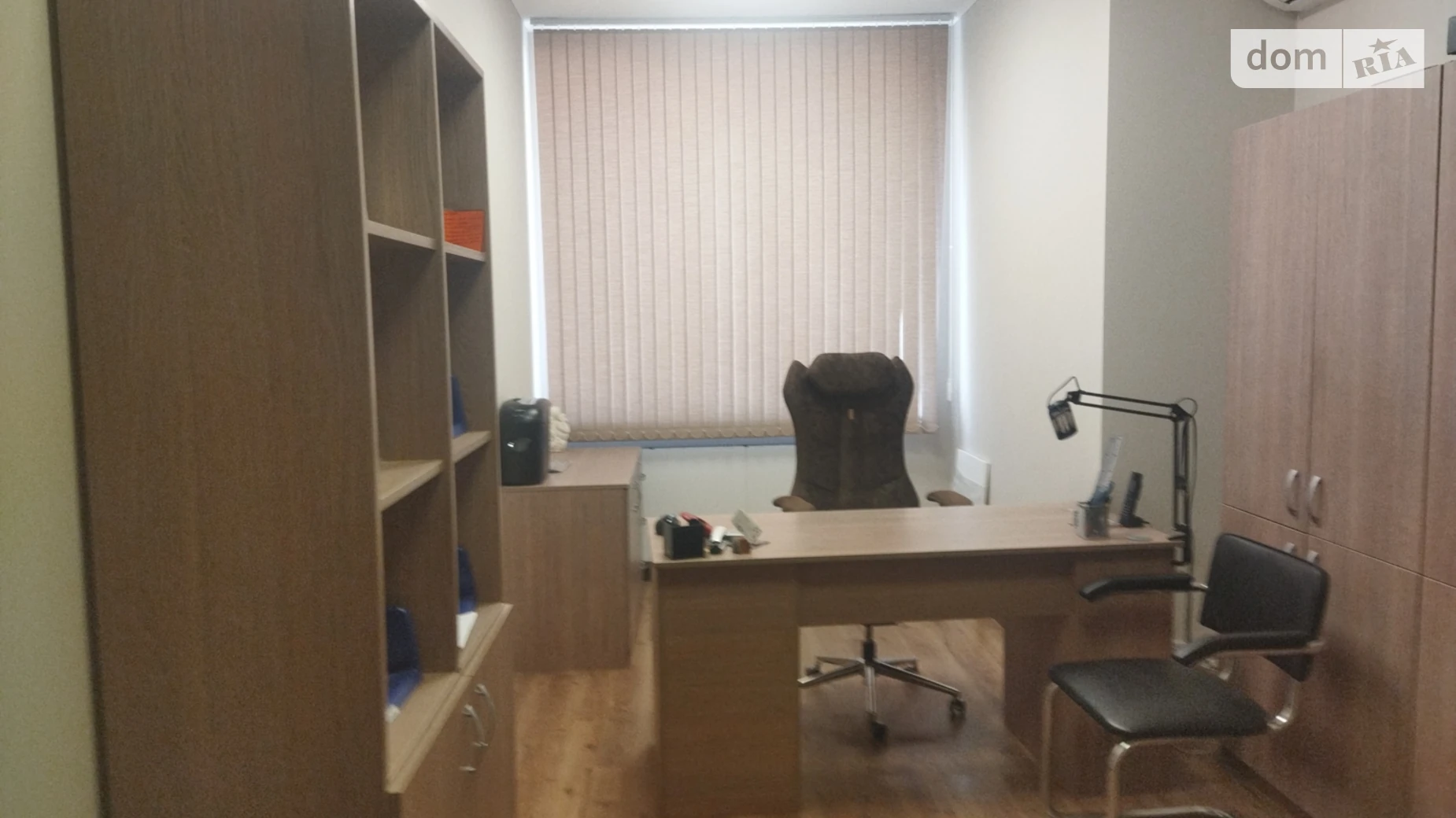 Сдается в аренду офис 320.1 кв. м в бизнес-центре, цена: 2400 $ - фото 2