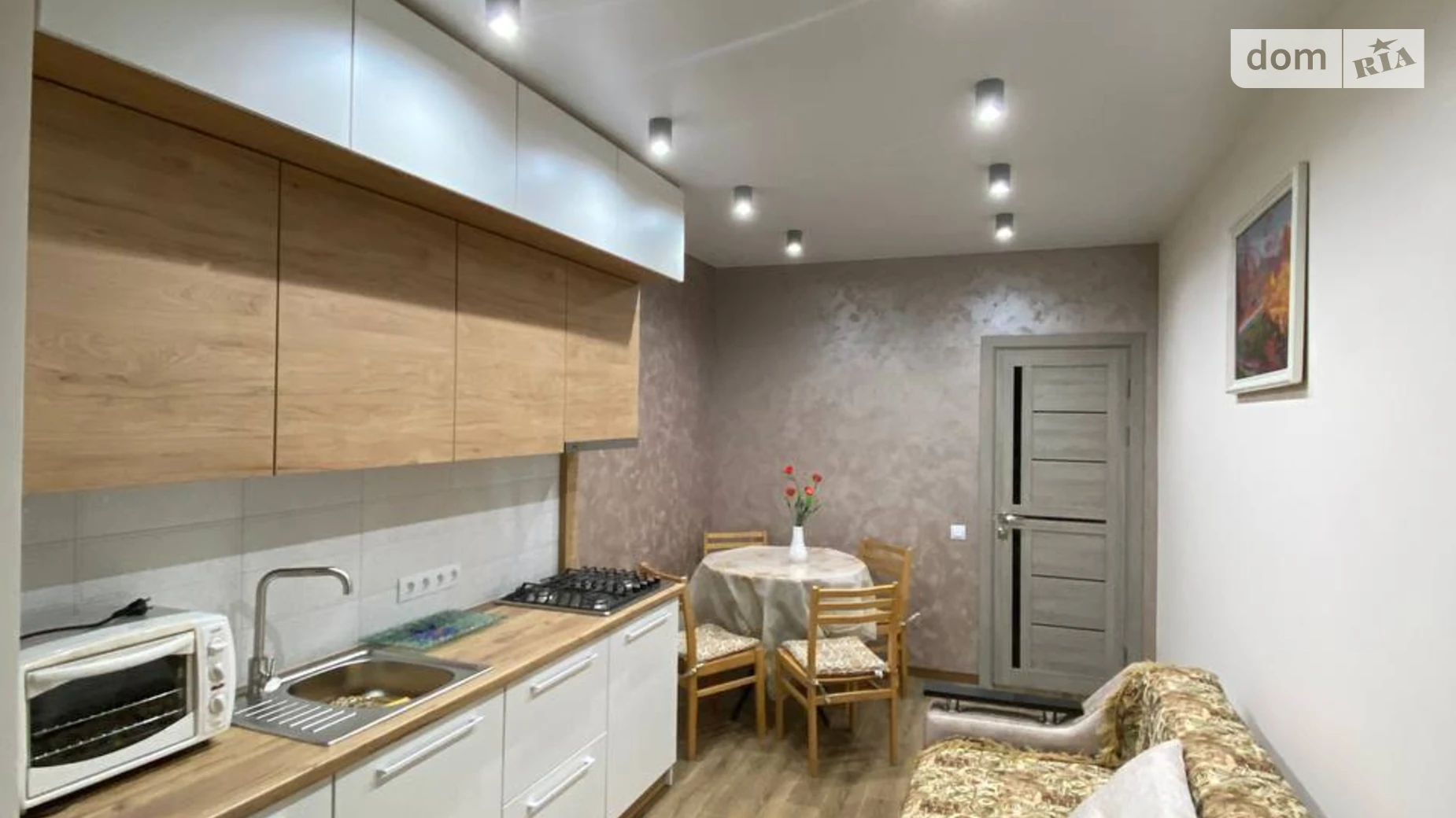 Сдается в аренду 1-комнатная квартира 42 кв. м в Ивано-Франковске, ул. Высочана Семена, 18 - фото 4