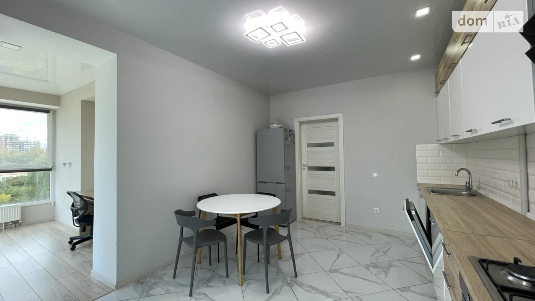 Продається 2-кімнатна квартира 67 кв. м у Івано-Франківську, вул. Слобідська - фото 4