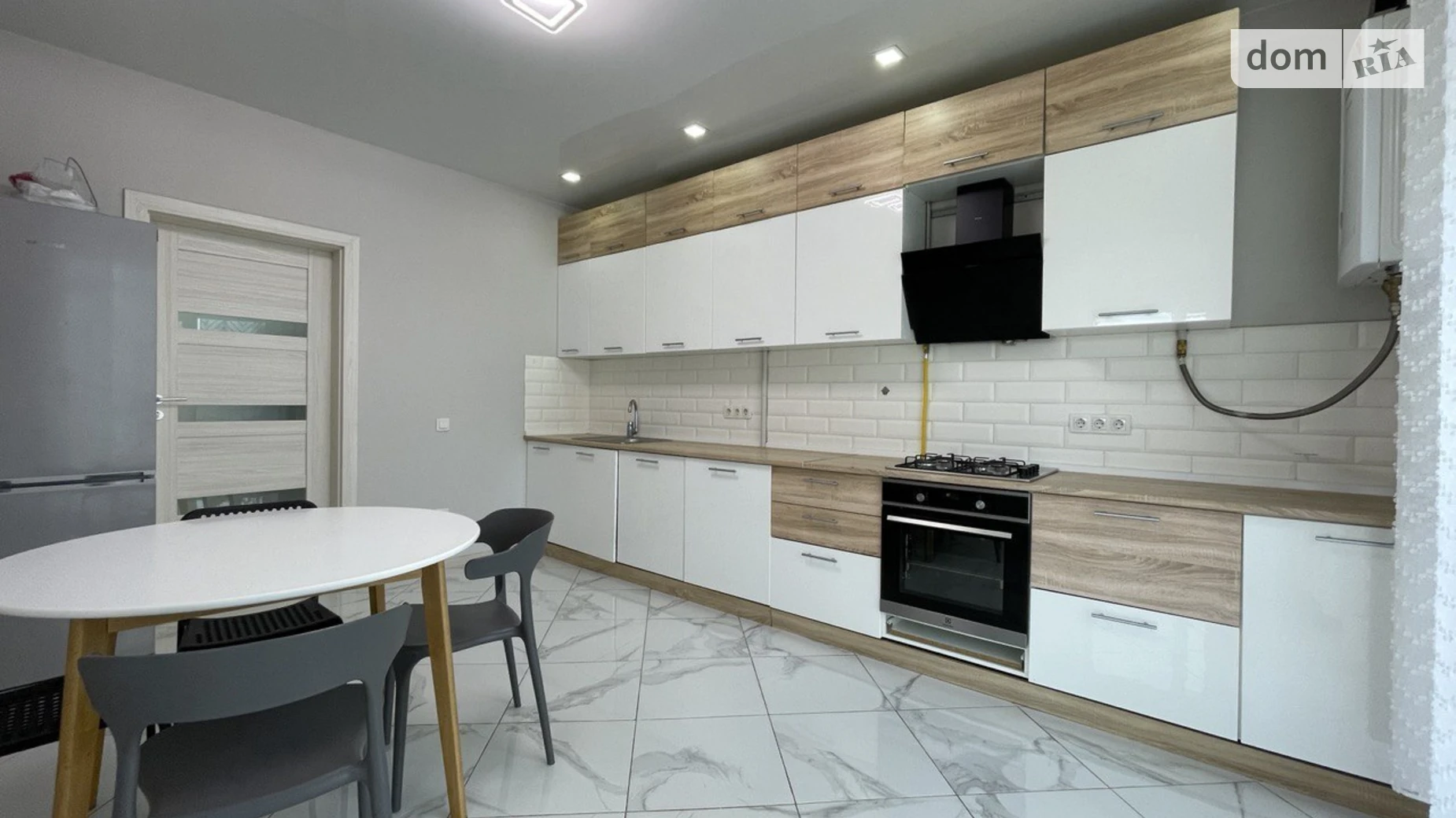 Продається 2-кімнатна квартира 67 кв. м у Івано-Франківську, вул. Слобідська - фото 3