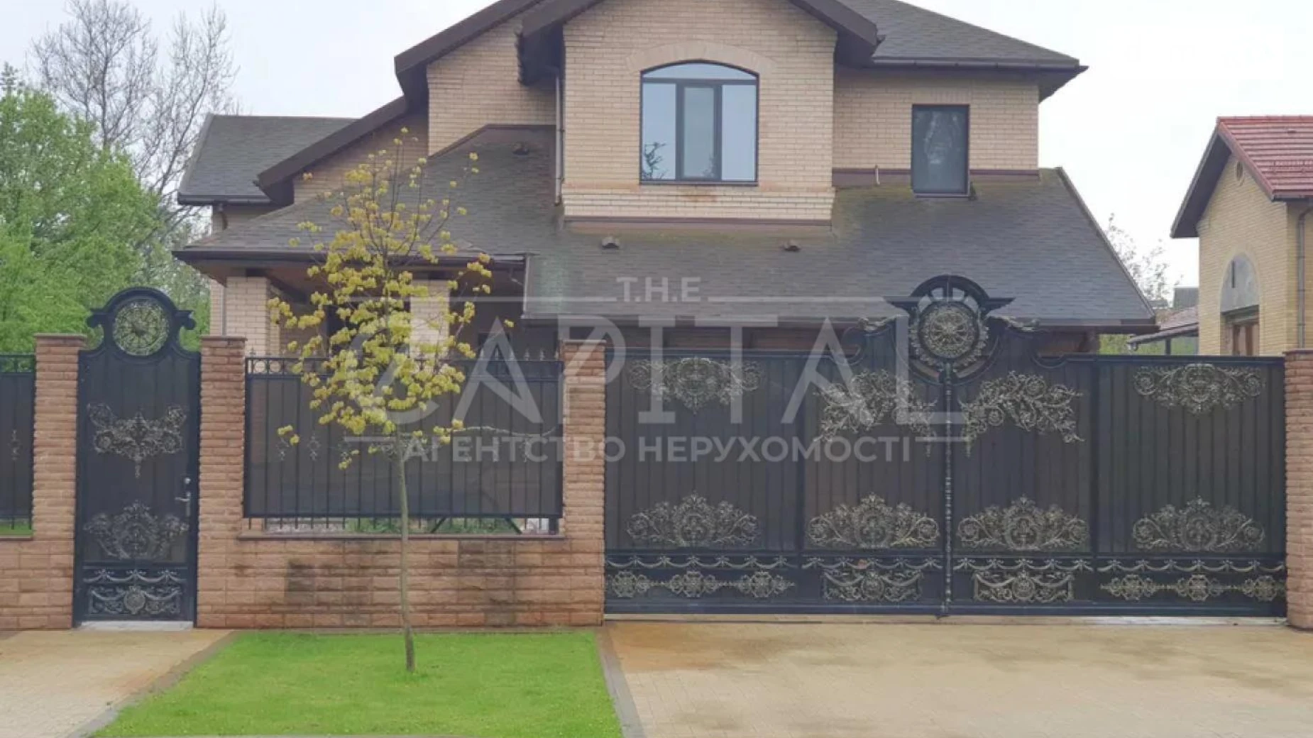 Продается дом на 3 этажа 395 кв. м с баней/сауной, цена: 1350000 € - фото 2