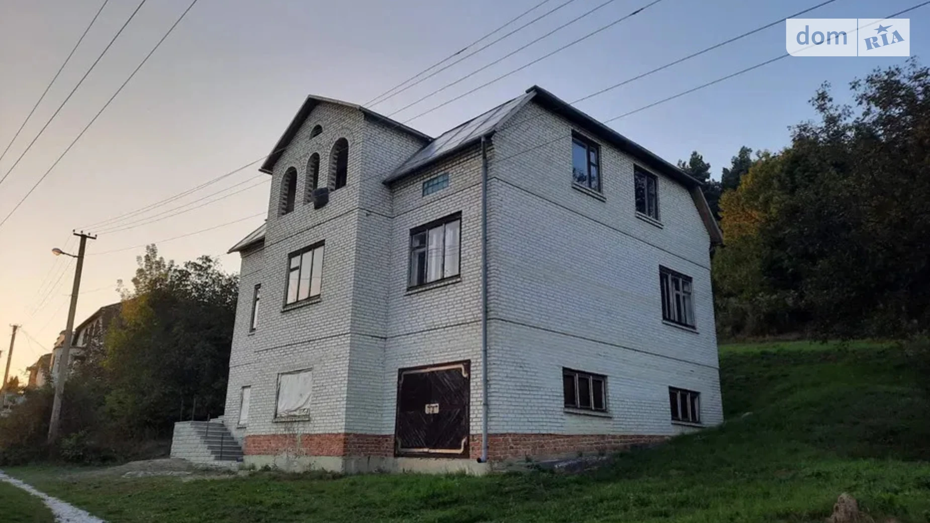 Продается дом на 3 этажа 150 кв. м с садом, цена: 46000 $ - фото 2