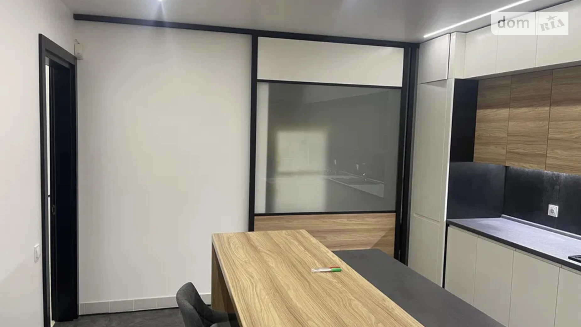 Продается дом на 3 этажа 249 кв. м с беседкой, цена: 185000 $ - фото 3