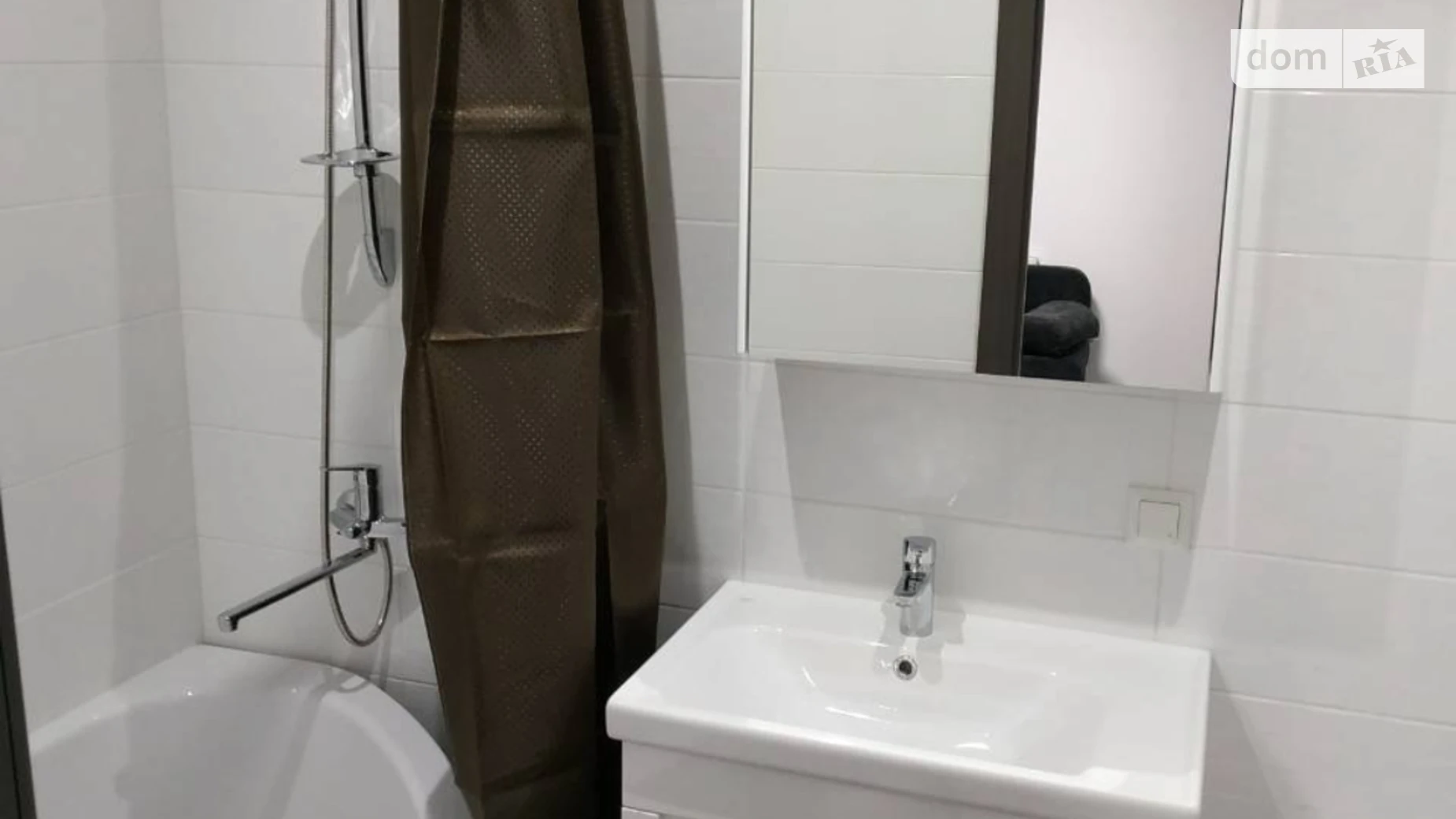1-комнатная квартира 46 кв. м в Тернополе, ул. Дружбы - фото 3