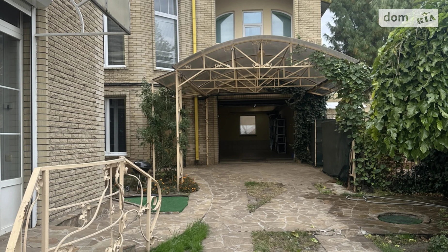 Сдается в аренду дом на 3 этажа 220 кв. м с верандой, цена: 2600 $ - фото 2