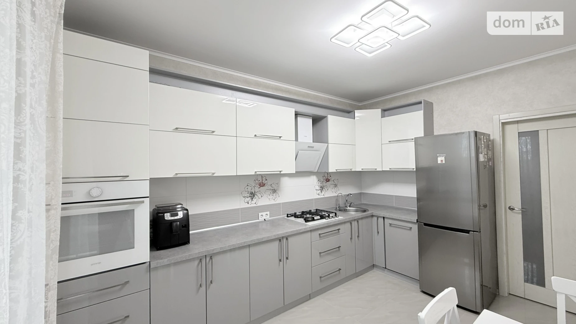 Продается 2-комнатная квартира 71 кв. м в Виннице, ул. Анатолия Бортняка, 2 - фото 2