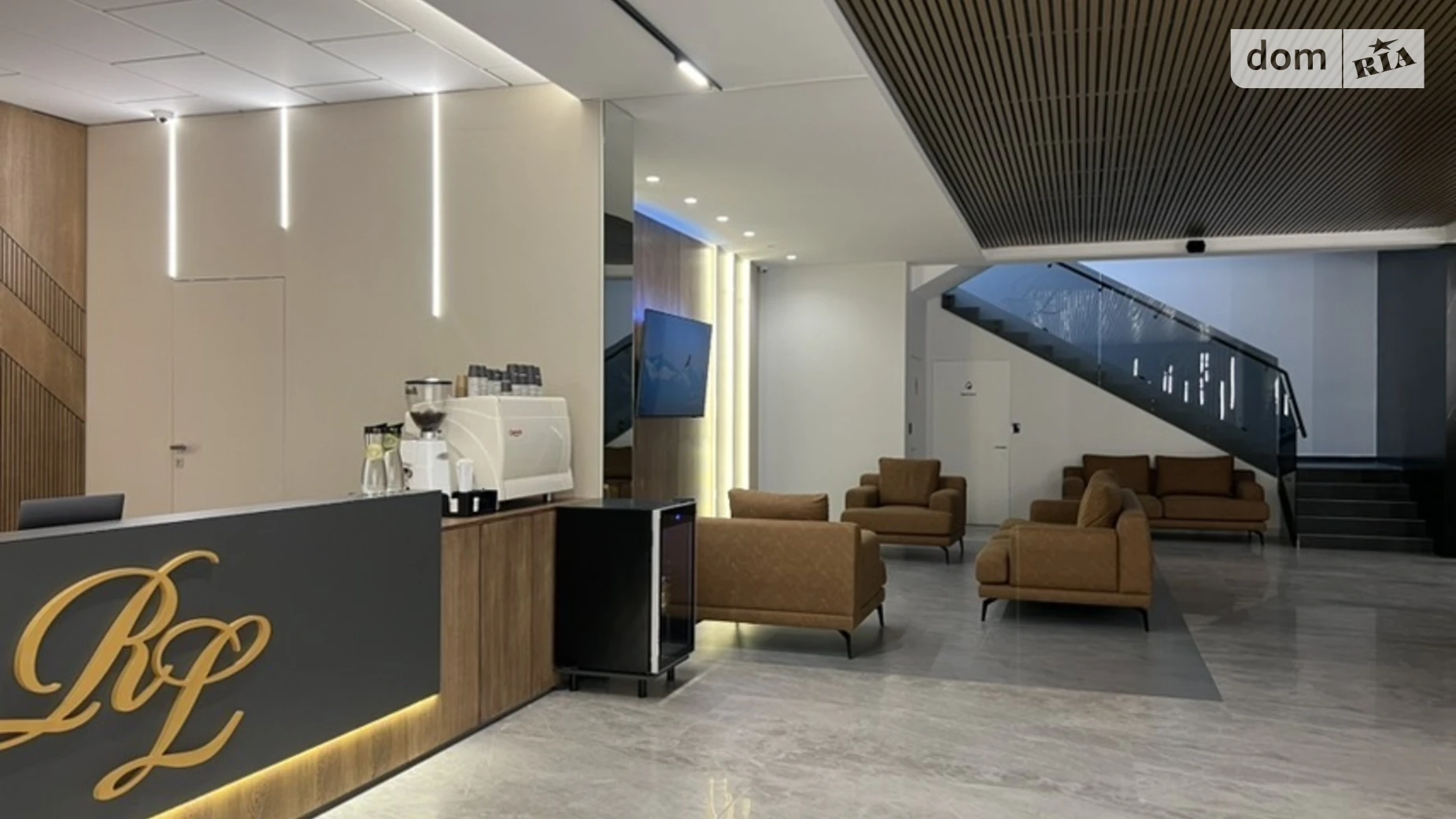 Продается 1-комнатная квартира 52.9 кв. м в Ужгороде, наб. Киевская - фото 2