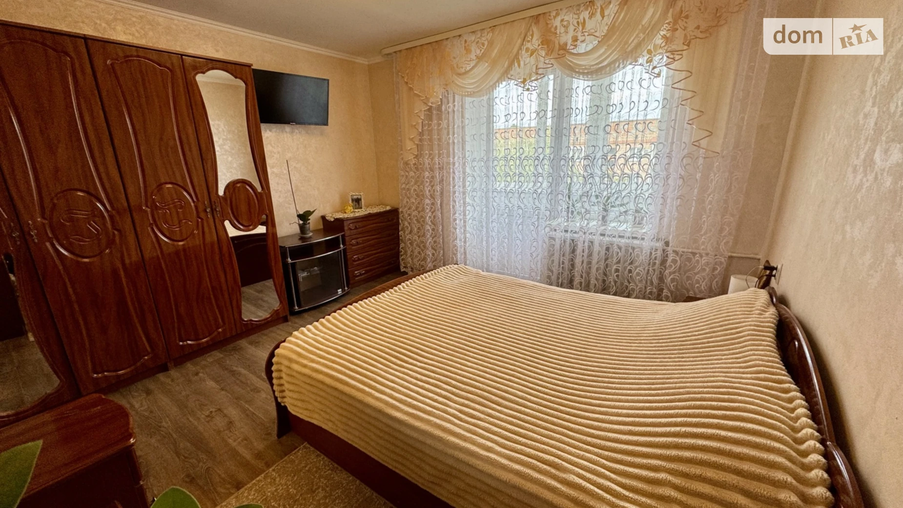 Продается 2-комнатная квартира 54.1 кв. м в Ровно, ул. Ленокомбинатовская, 5 - фото 3