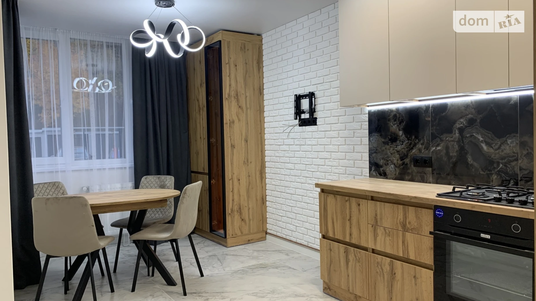 2-кімнатна квартира 75 кв. м у Тернополі, просп. Злуки - фото 2