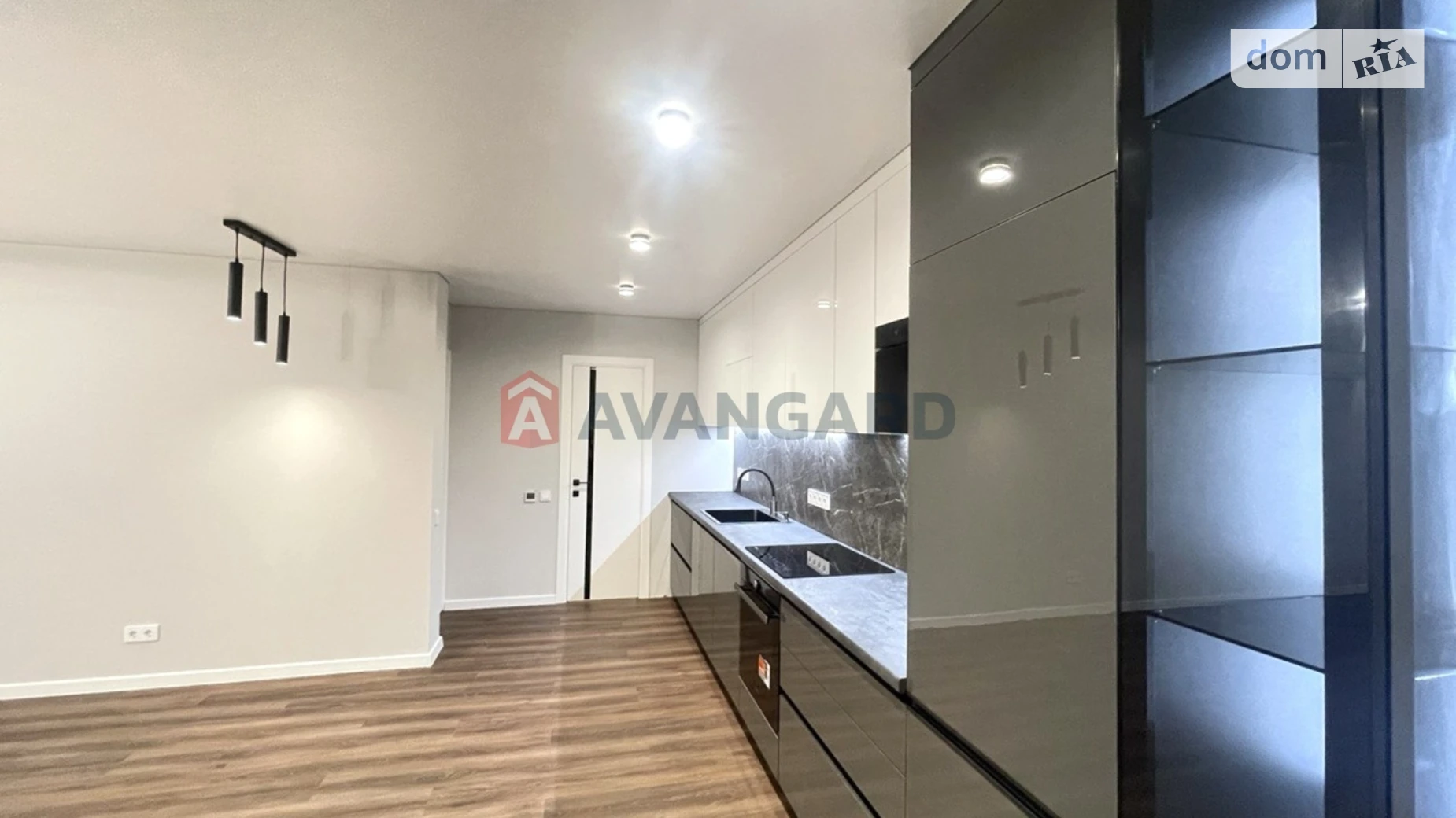 Продается 2-комнатная квартира 77.8 кв. м в Киеве, ул. Михаила Максимовича - фото 2