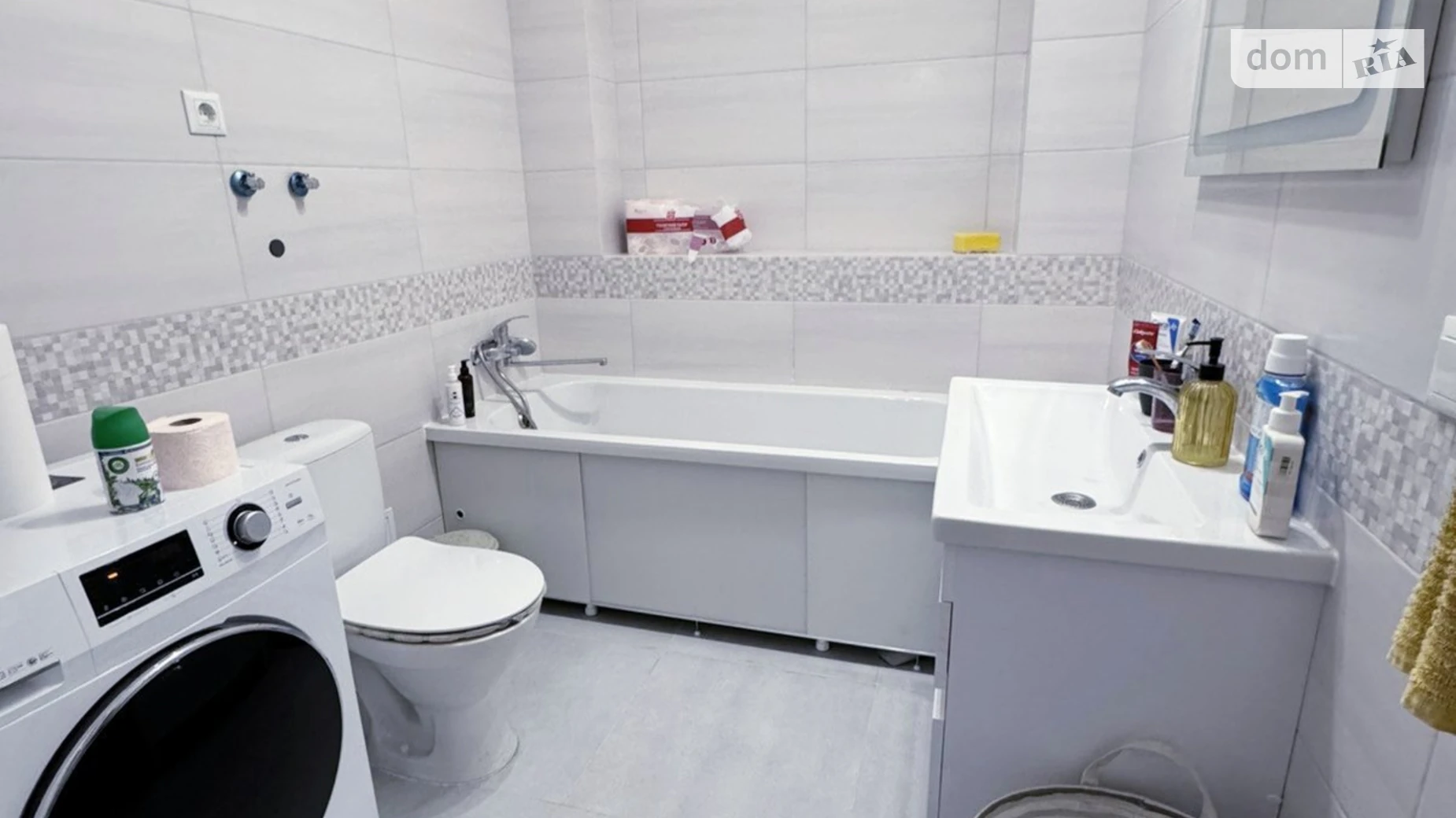 Сдается в аренду дом на 2 этажа 170 кв. м с камином, цена: 700 $ - фото 3