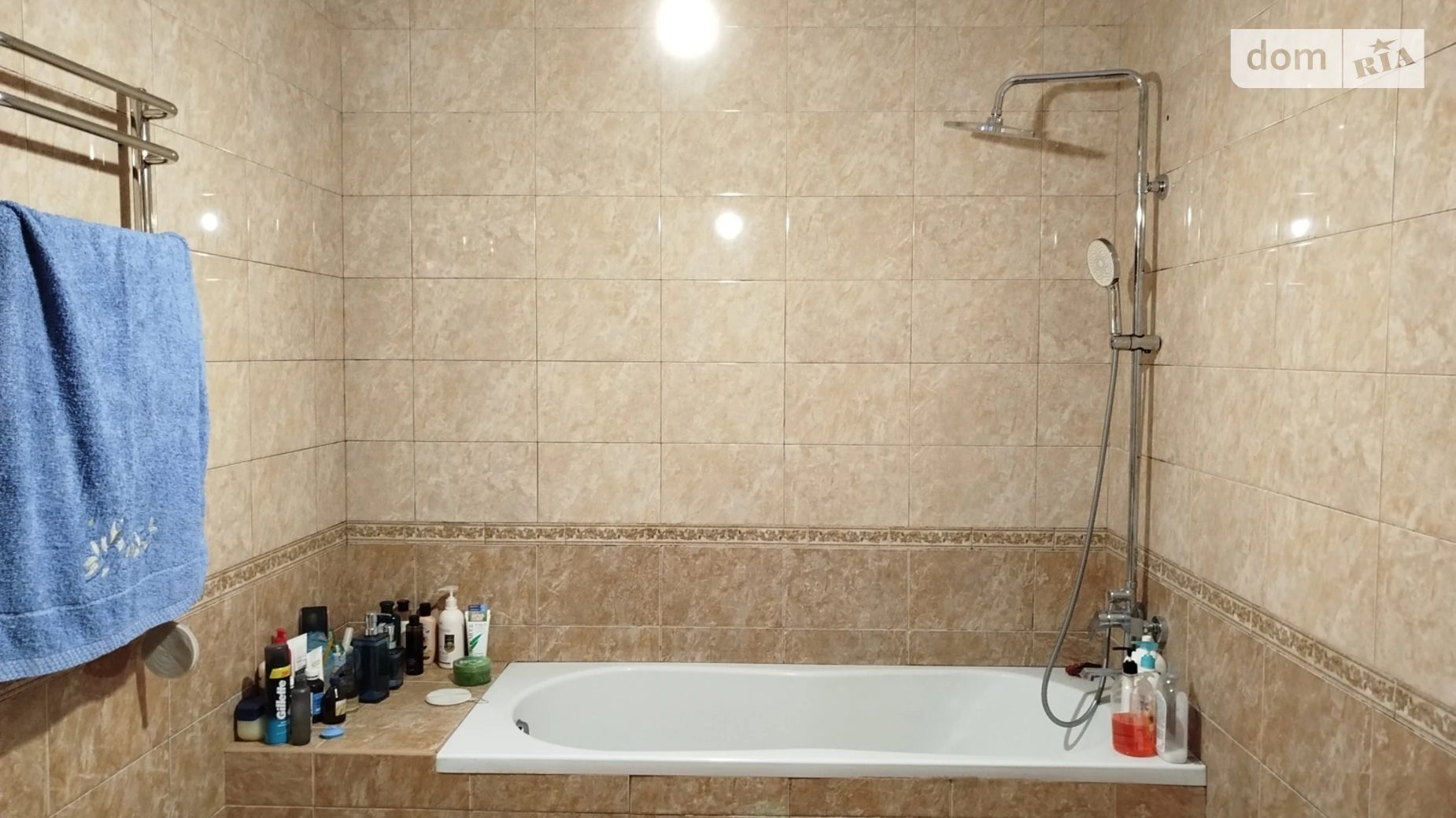 Продается дом на 2 этажа 234 кв. м с камином, цена: 140000 $ - фото 5