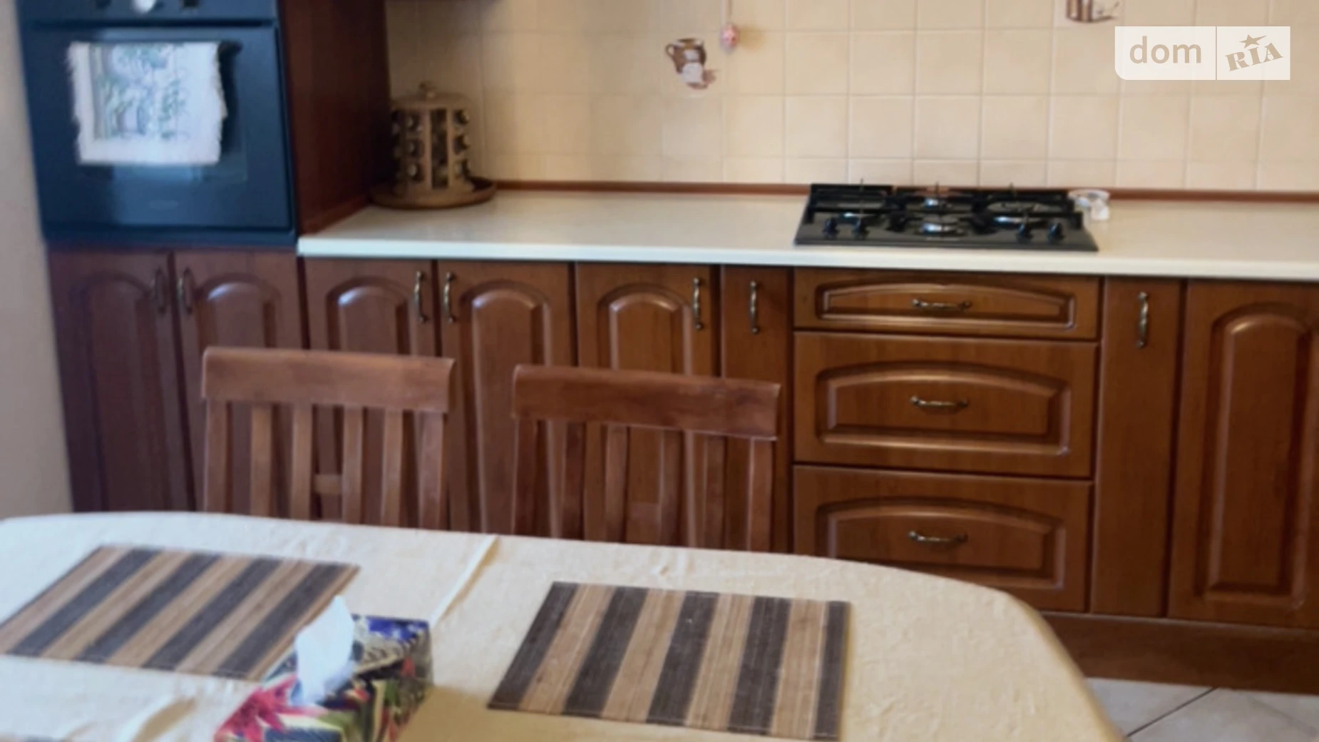 4-комнатная квартира 166.1 кв. м в Тернополе, ул. Липовая, 25 - фото 3