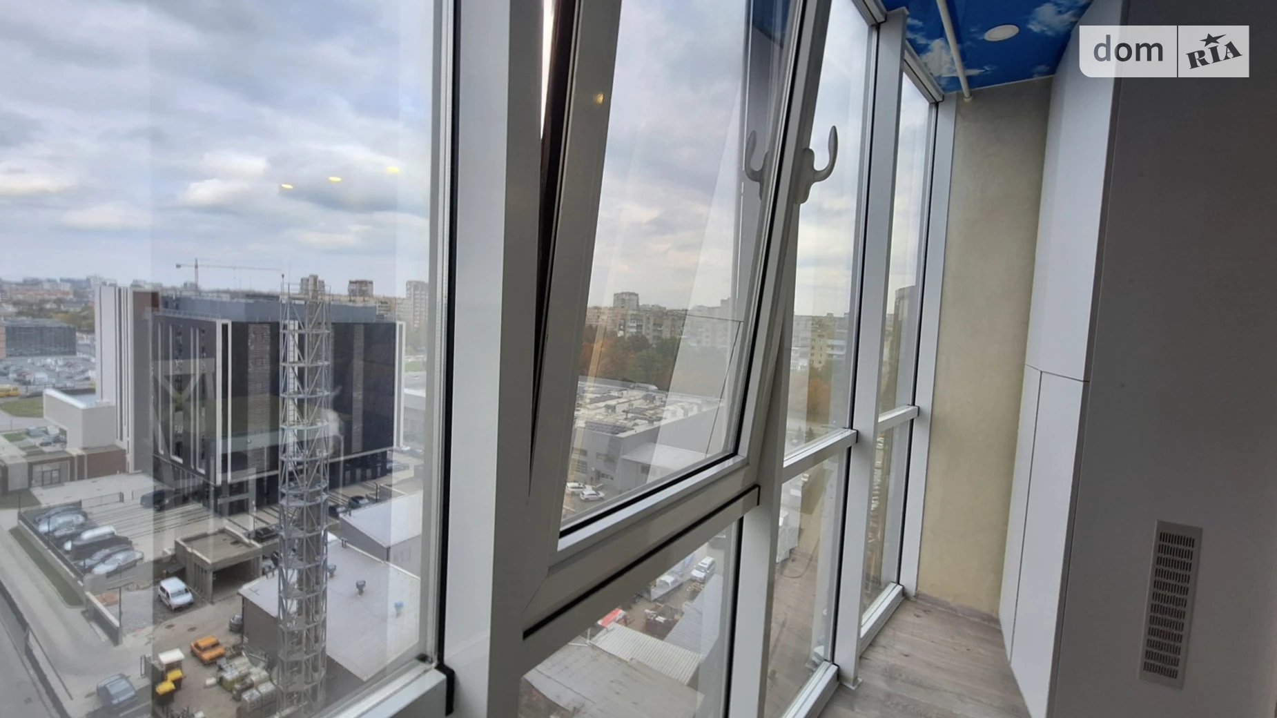 Продається 1-кімнатна квартира 58.4 кв. м у Львові, вул. Кульпарківська - фото 4