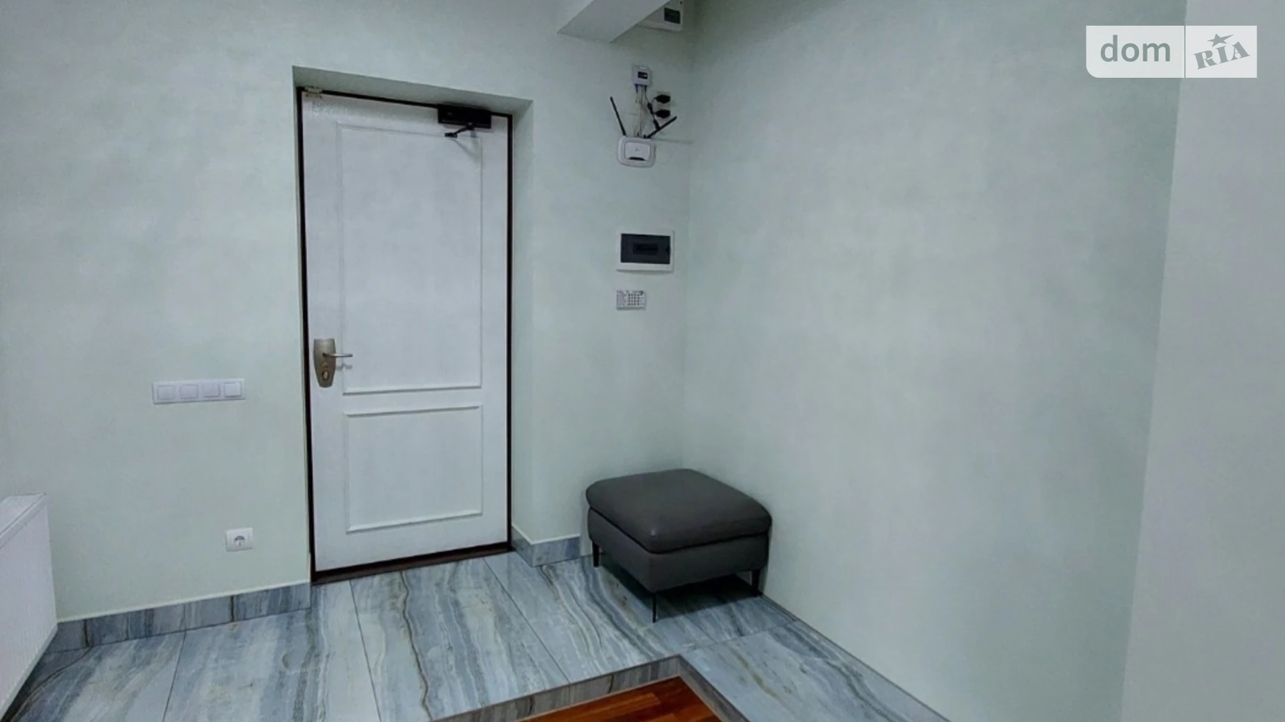 Продается одноэтажный дом 210 кв. м с бассейном, цена: 280000 $ - фото 4