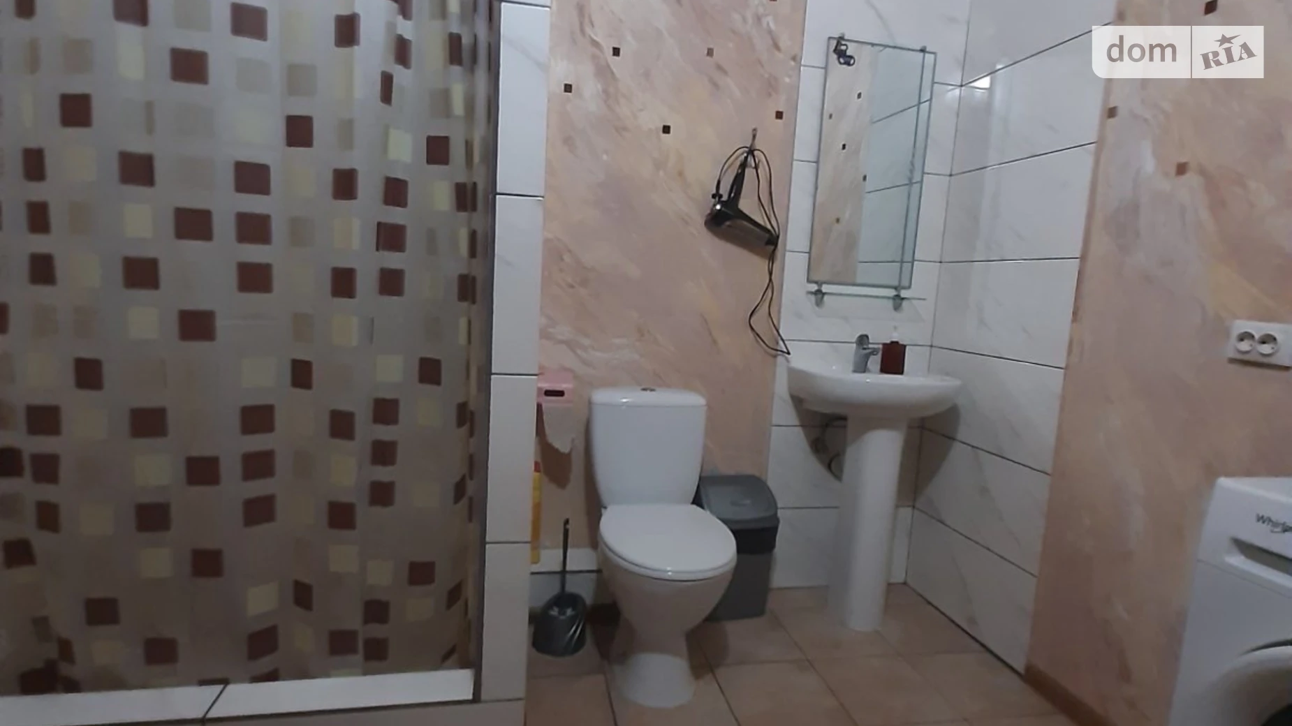 Сдается в аренду 1-комнатная квартира в Ивано-Франковске, ул. Школьная - фото 4