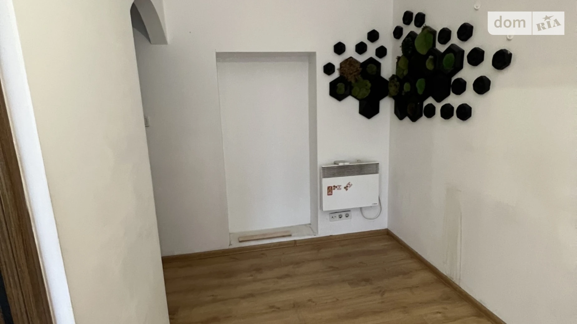 Сдается в аренду офис 50 кв. м в бизнес-центре, цена: 400 $ - фото 5