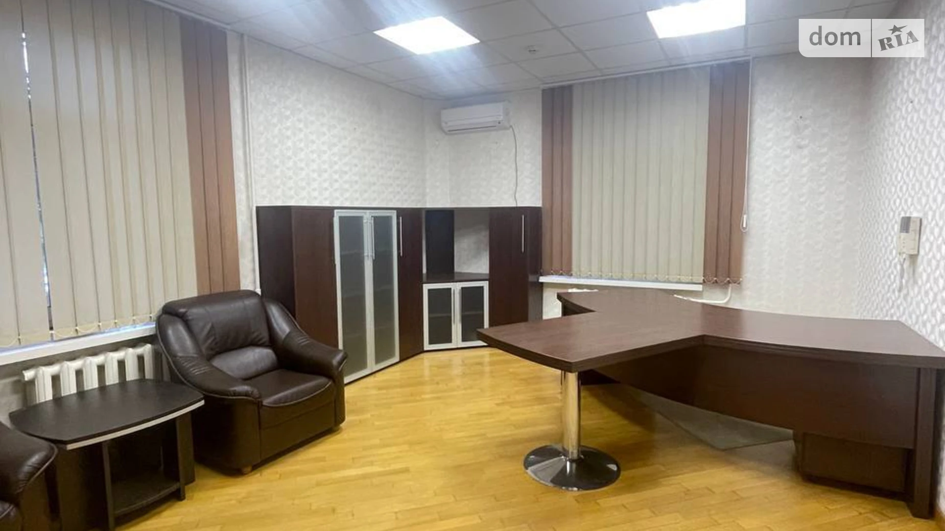 Сдается в аренду офис 122.5 кв. м в бизнес-центре, цена: 25000 грн - фото 2