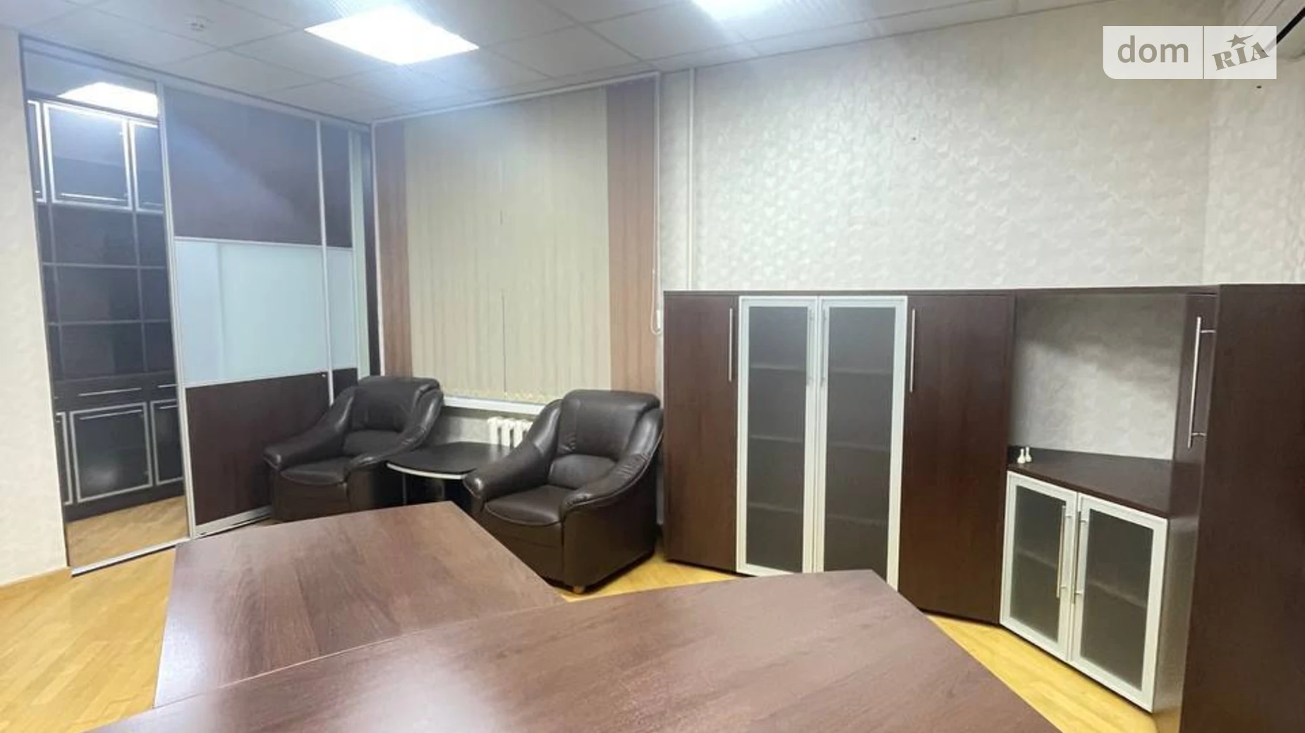 Сдается в аренду офис 122.5 кв. м в бизнес-центре, цена: 25000 грн - фото 4