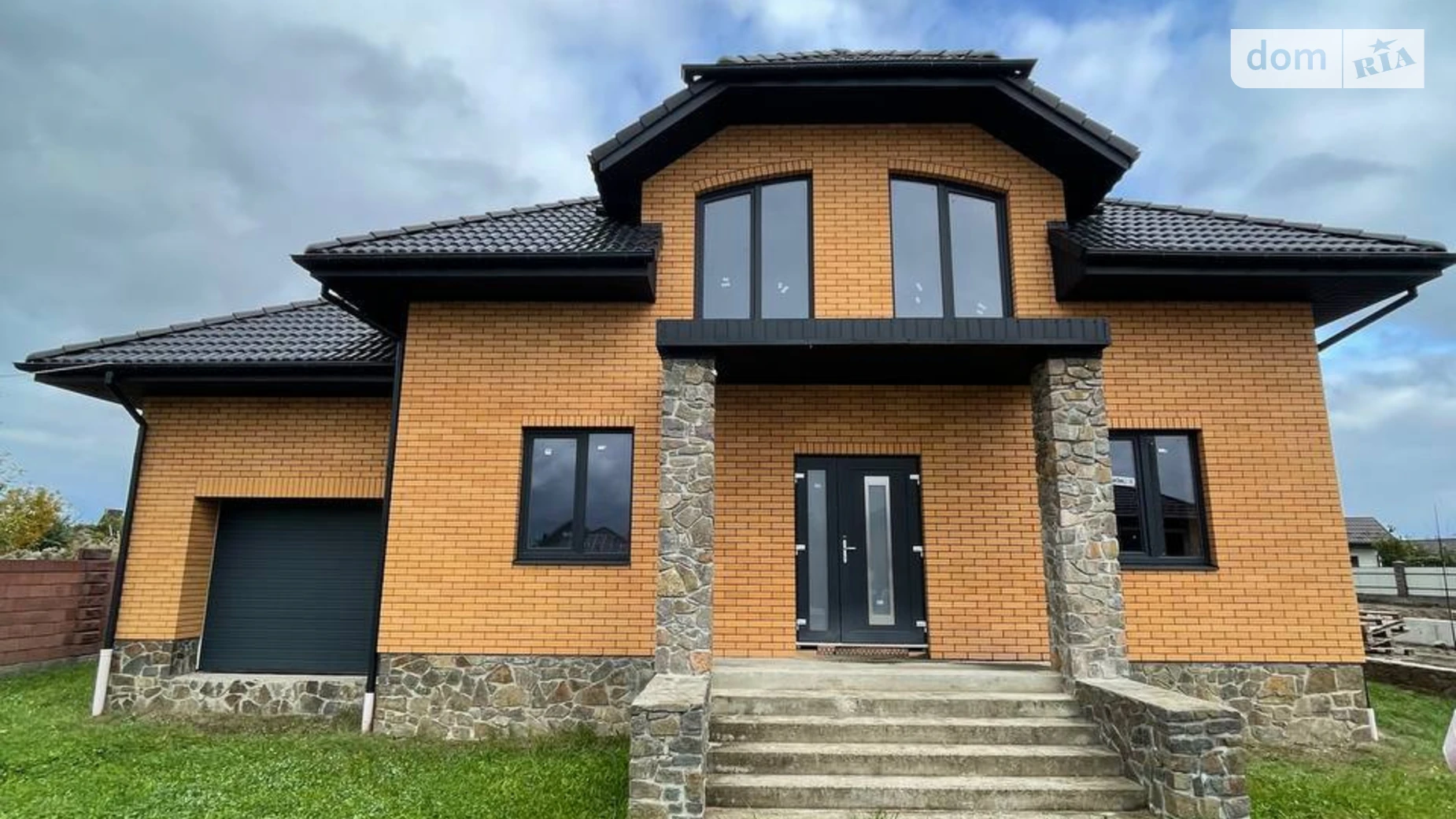 Продается дом на 2 этажа 200 кв. м с мебелью, цена: 185000 $ - фото 2