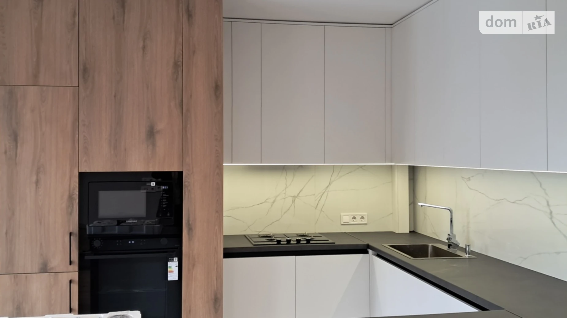 Сдается в аренду 1-комнатная квартира 67 кв. м в, цена: 800 $ - фото 4