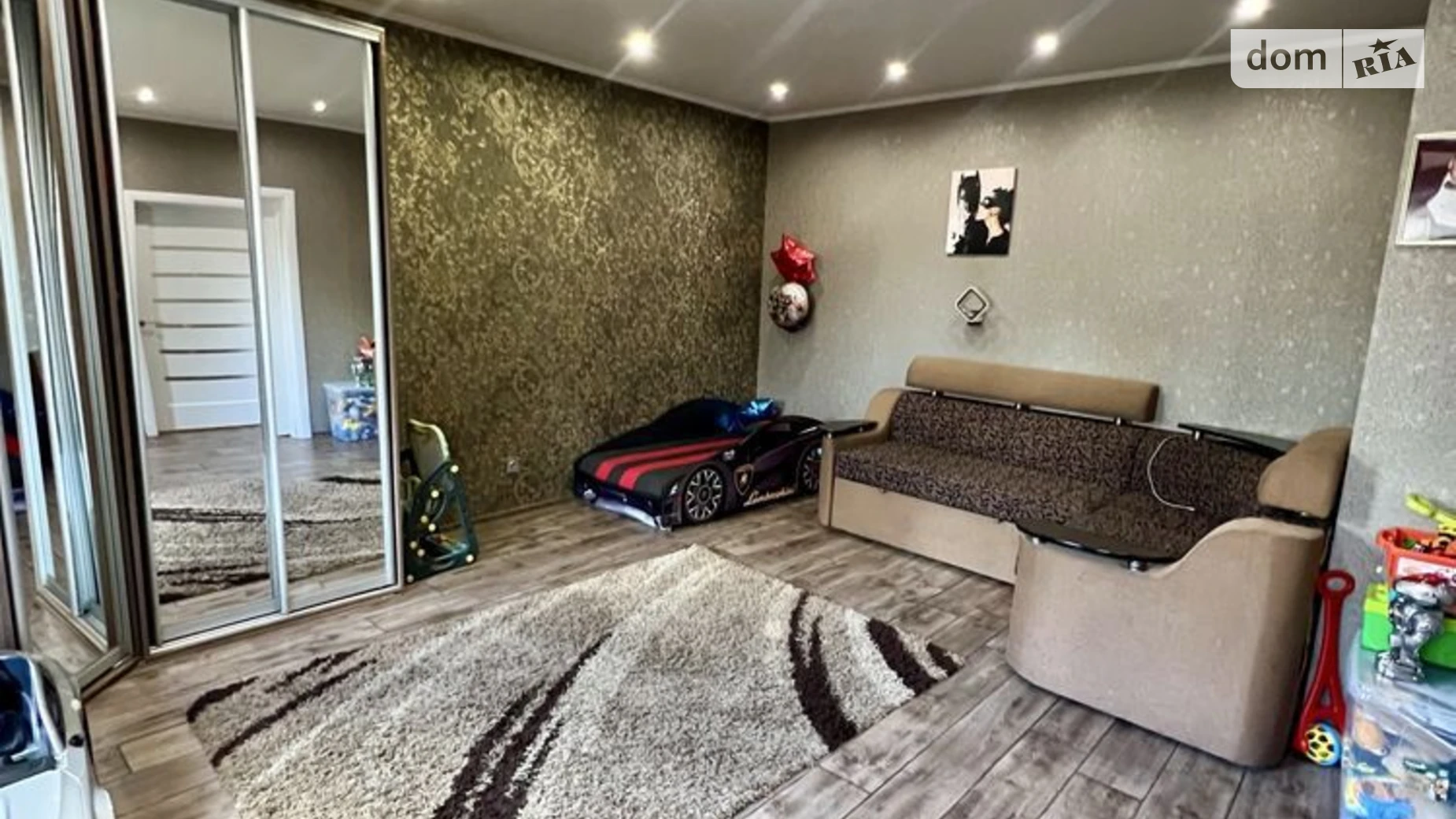 Продается дом на 2 этажа 97 кв. м с гаражом, цена: 33000 $ - фото 4