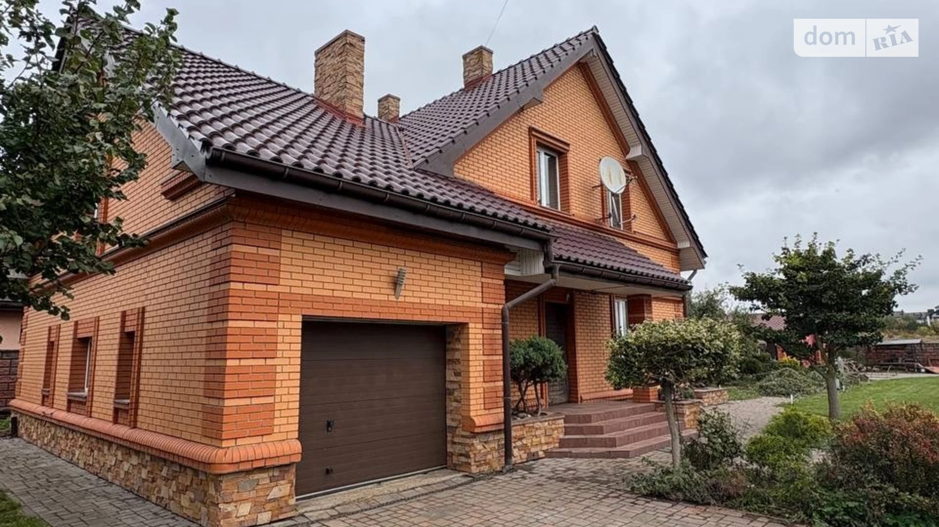 Продается дом на 2 этажа 203.9 кв. м с бассейном, цена: 220000 $ - фото 3