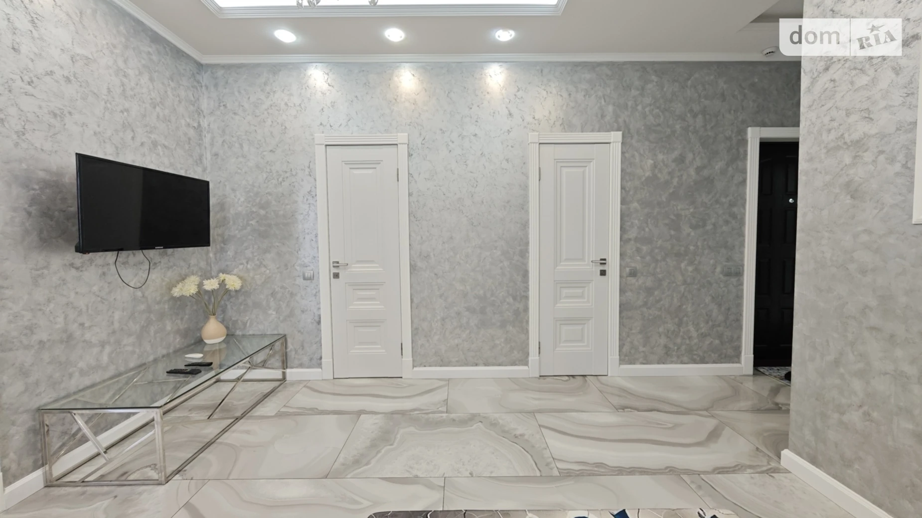 Здається в оренду 3-кімнатна квартира 100 кв. м у Одесі, вул. Валерія Самофалова, 16А/5 - фото 4