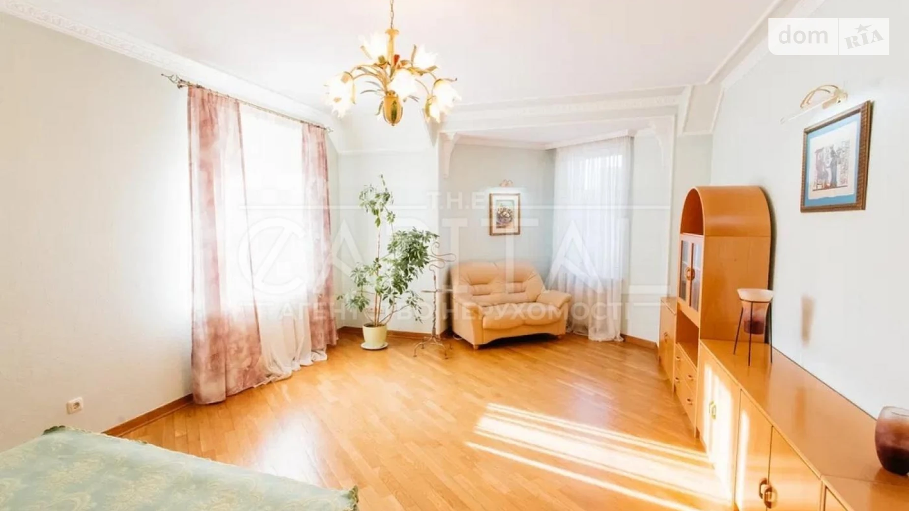 Продается дом на 3 этажа 285 кв. м с верандой, цена: 310000 $ - фото 3