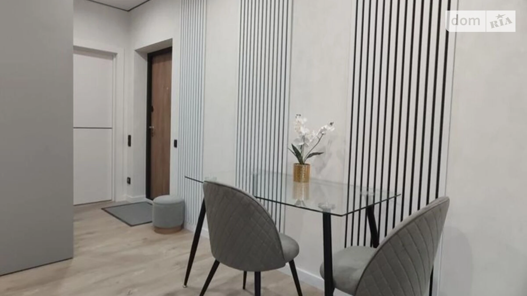 Продается 1-комнатная квартира 33 кв. м в Киеве, ул. Всеволода Змиенко, 15/23 - фото 2