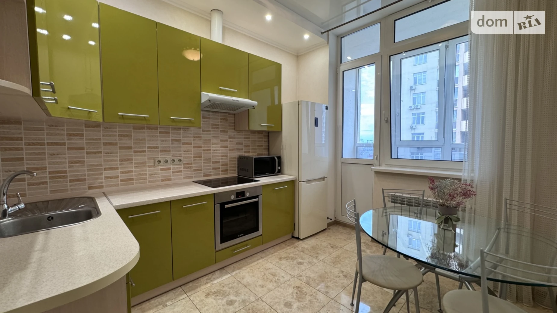 Продается 1-комнатная квартира 47.2 кв. м в Киеве, вул. Гната Хоткевича(Красногвардейская), 8 - фото 2