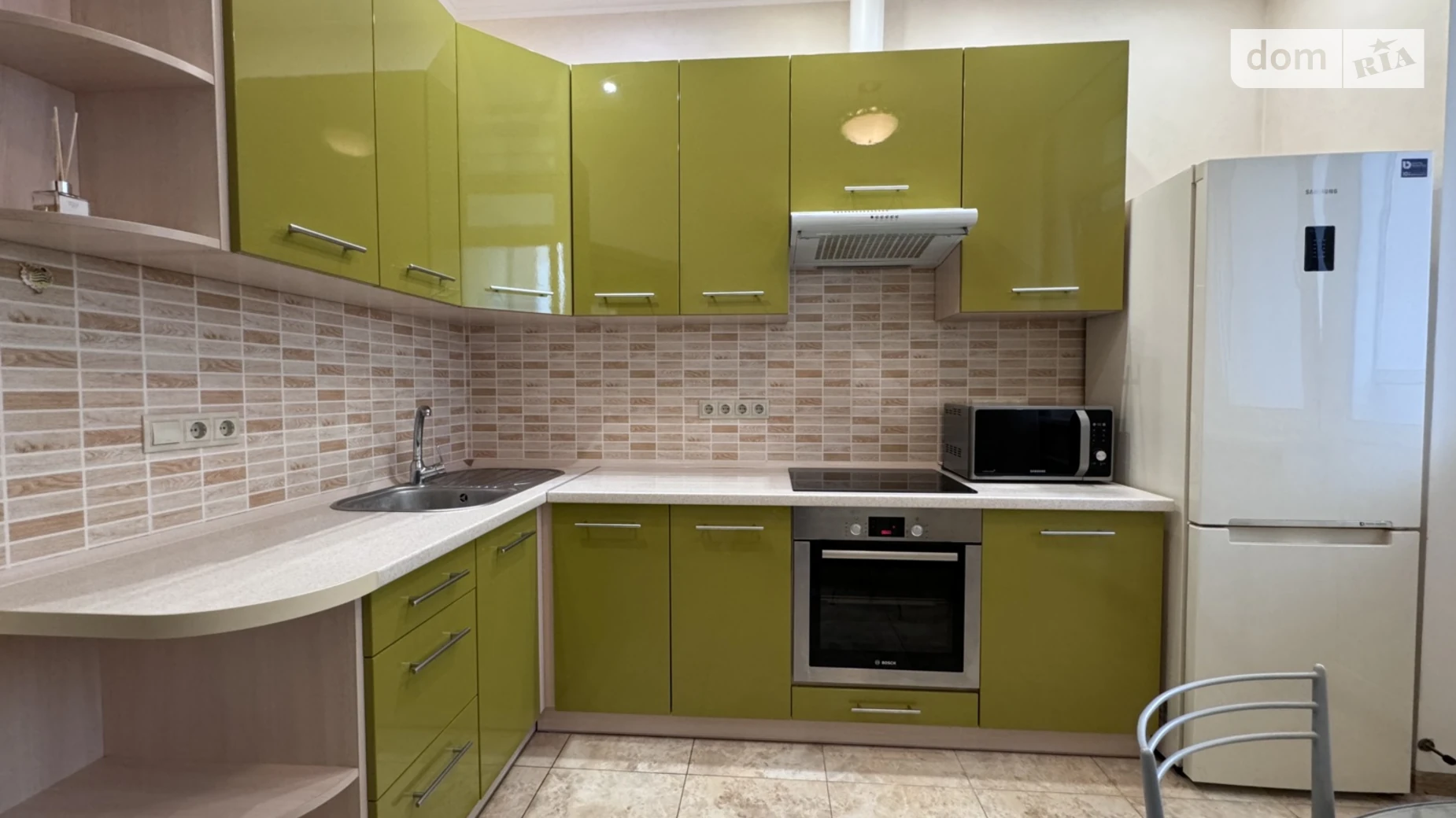 Продается 1-комнатная квартира 47.2 кв. м в Киеве, вул. Гната Хоткевича(Красногвардейская), 8 - фото 3