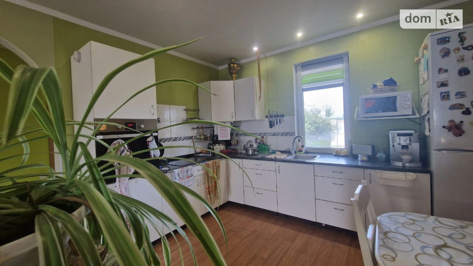 Продается дом на 2 этажа 160.9 кв. м с садом, цена: 74000 $ - фото 2